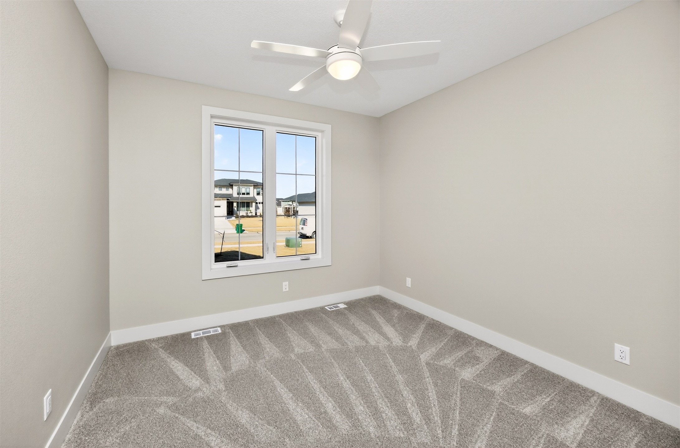 4644 Centennial Boulevard Property Photo 28