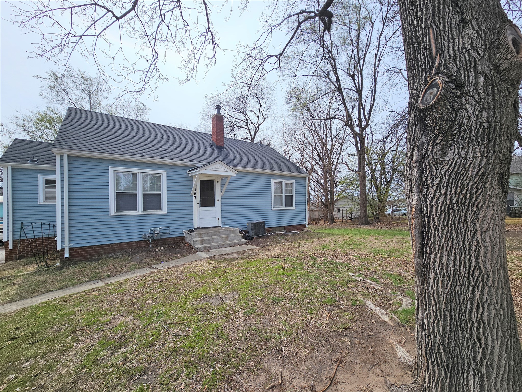 1257 Ne 50th Avenue Property Photo 2