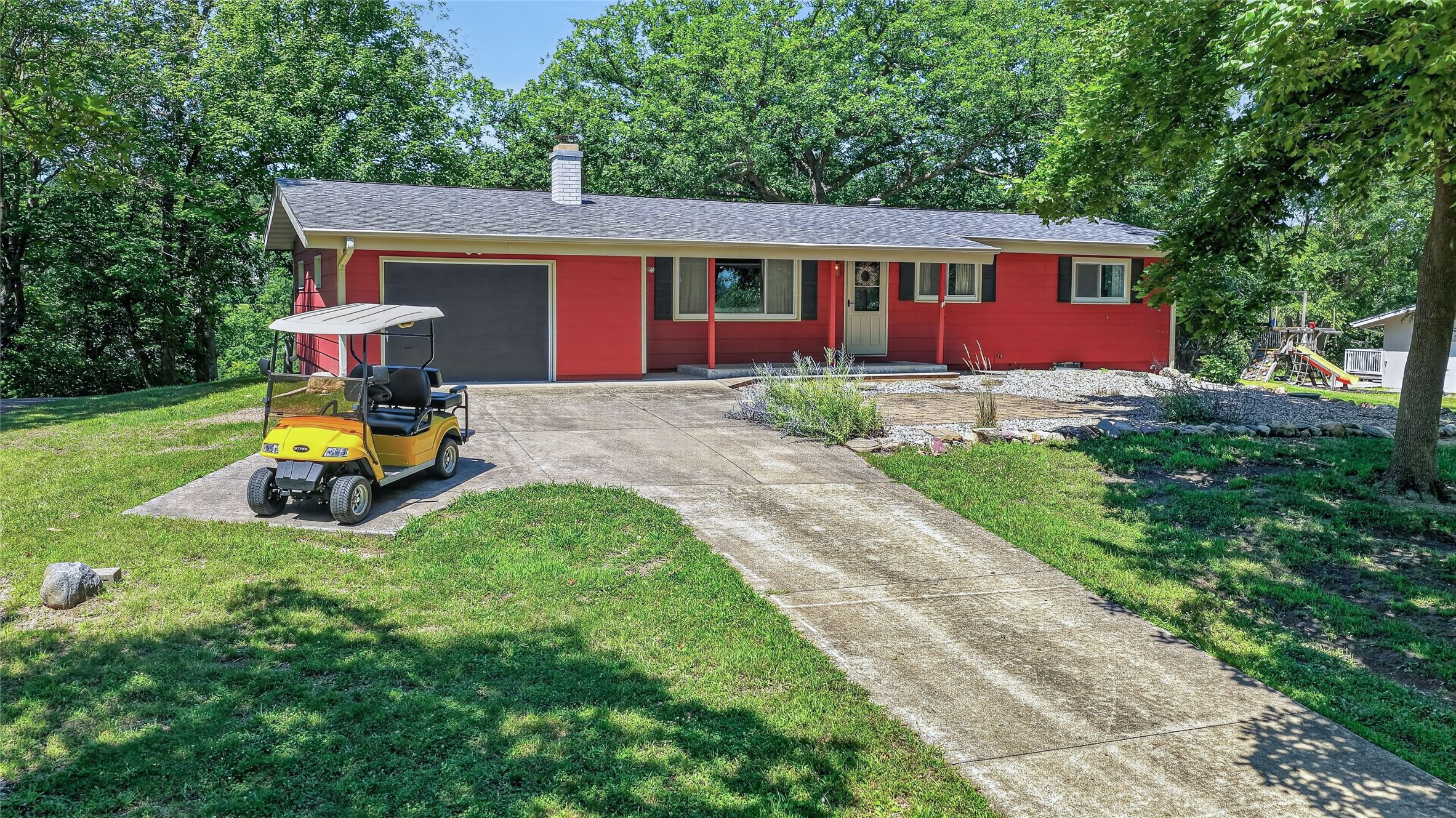 6226 Panorama Drive Property Photo 1