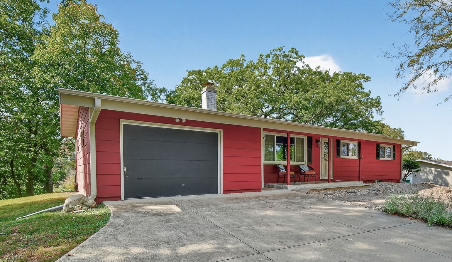 6226 Panorama Drive Property Photo 3