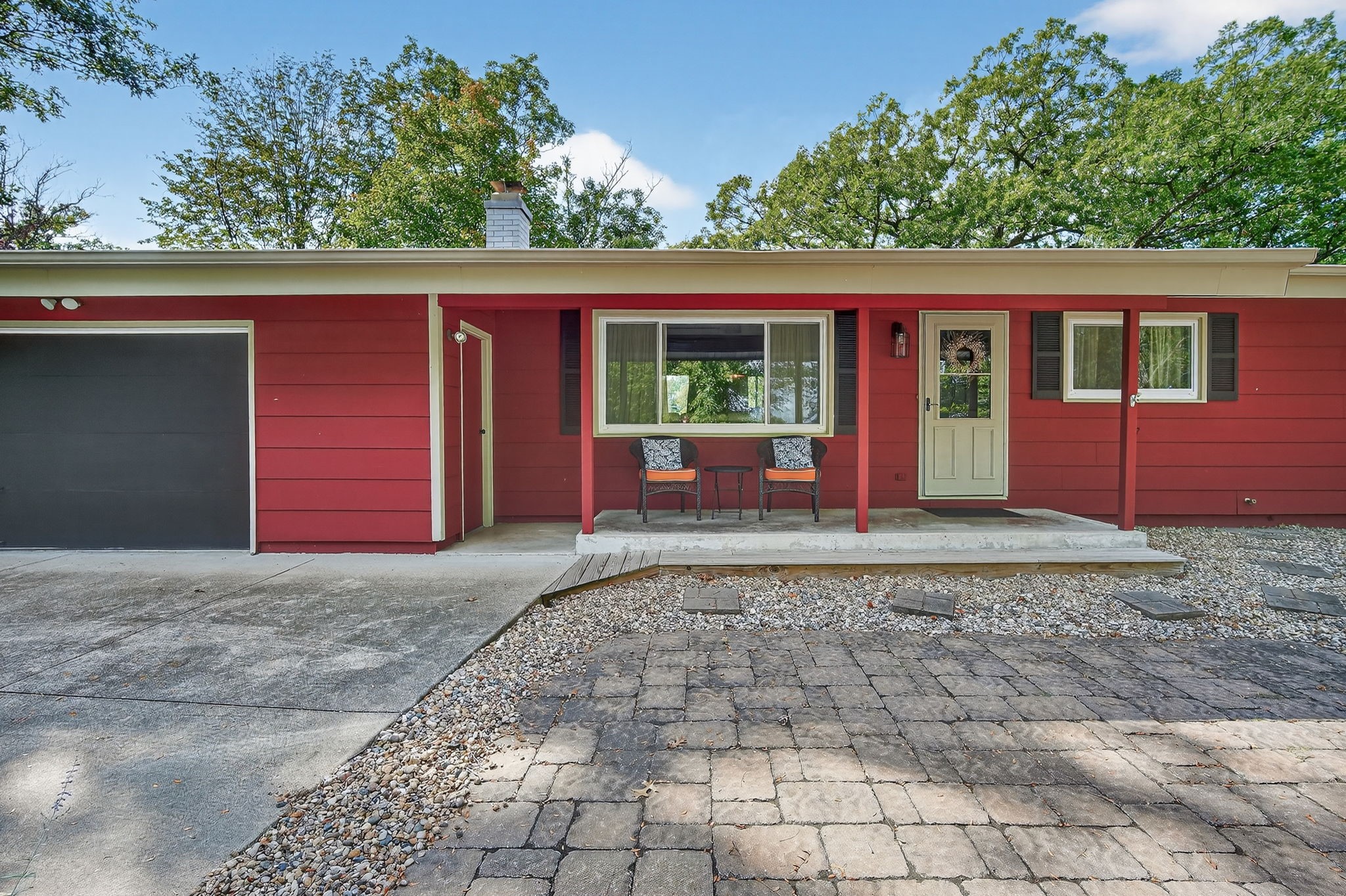 6226 Panorama Drive Property Photo 4
