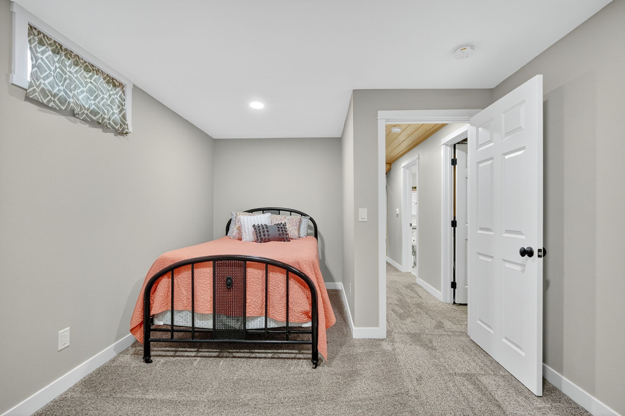 6226 Panorama Drive Property Photo 22