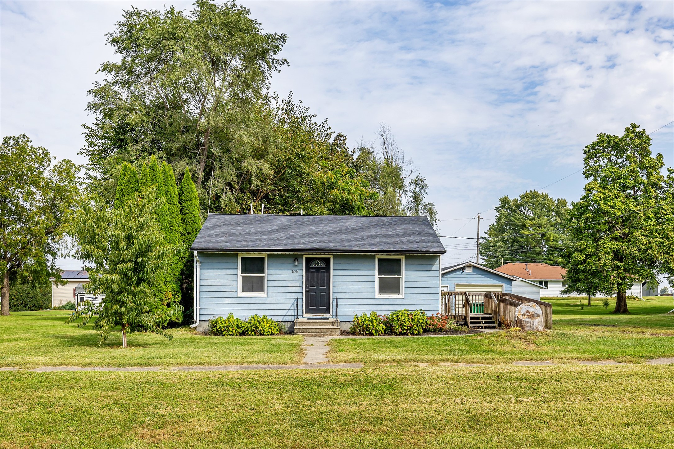 309 5th Street Nw Property Photo 1