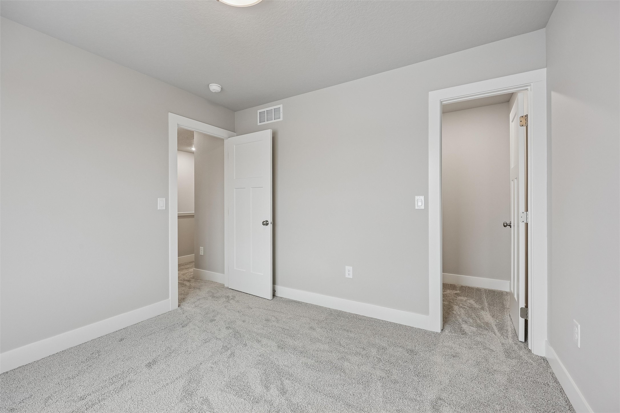 621 Fremont Avenue Property Photo 19