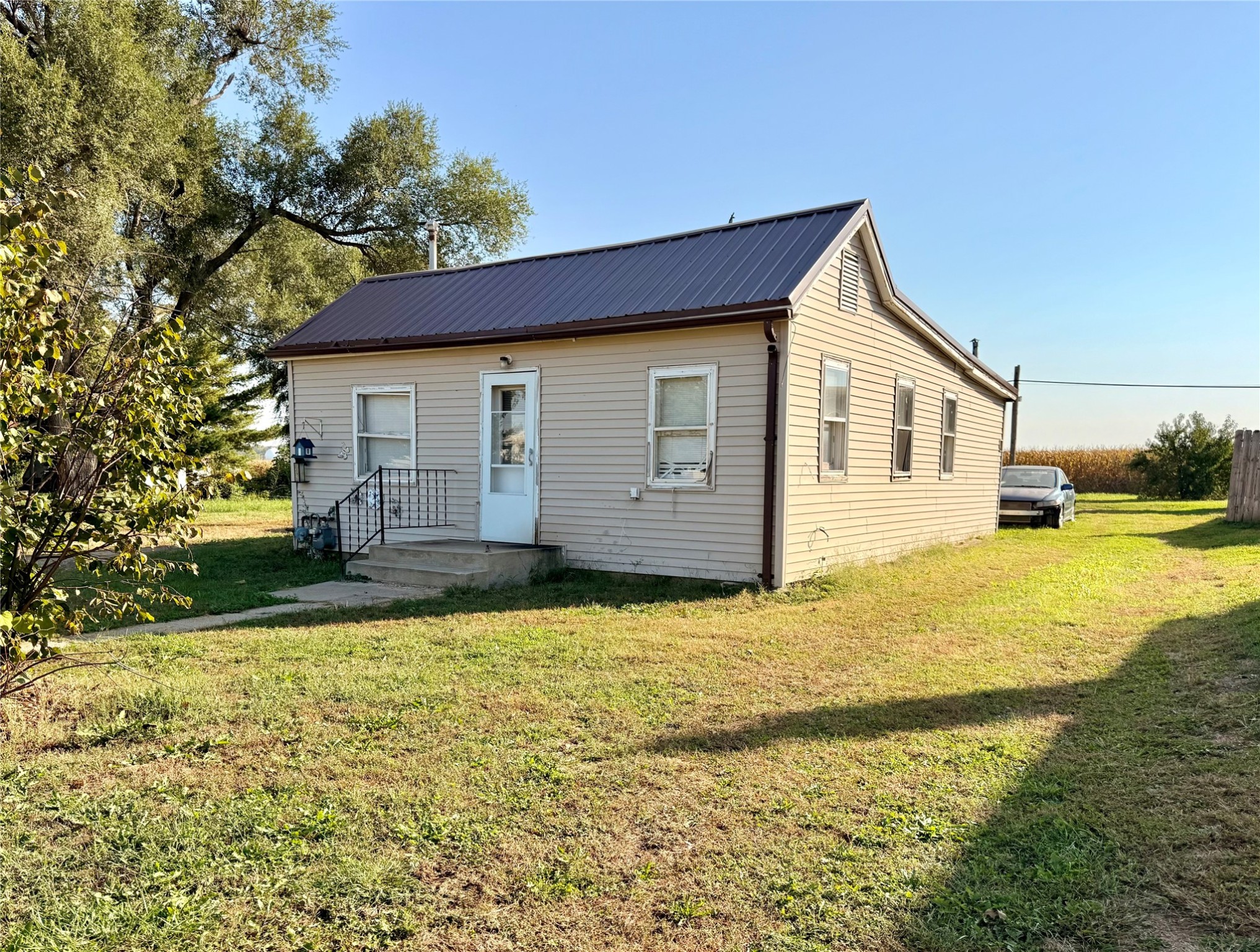 611 N 5th Avenue Property Photo 1