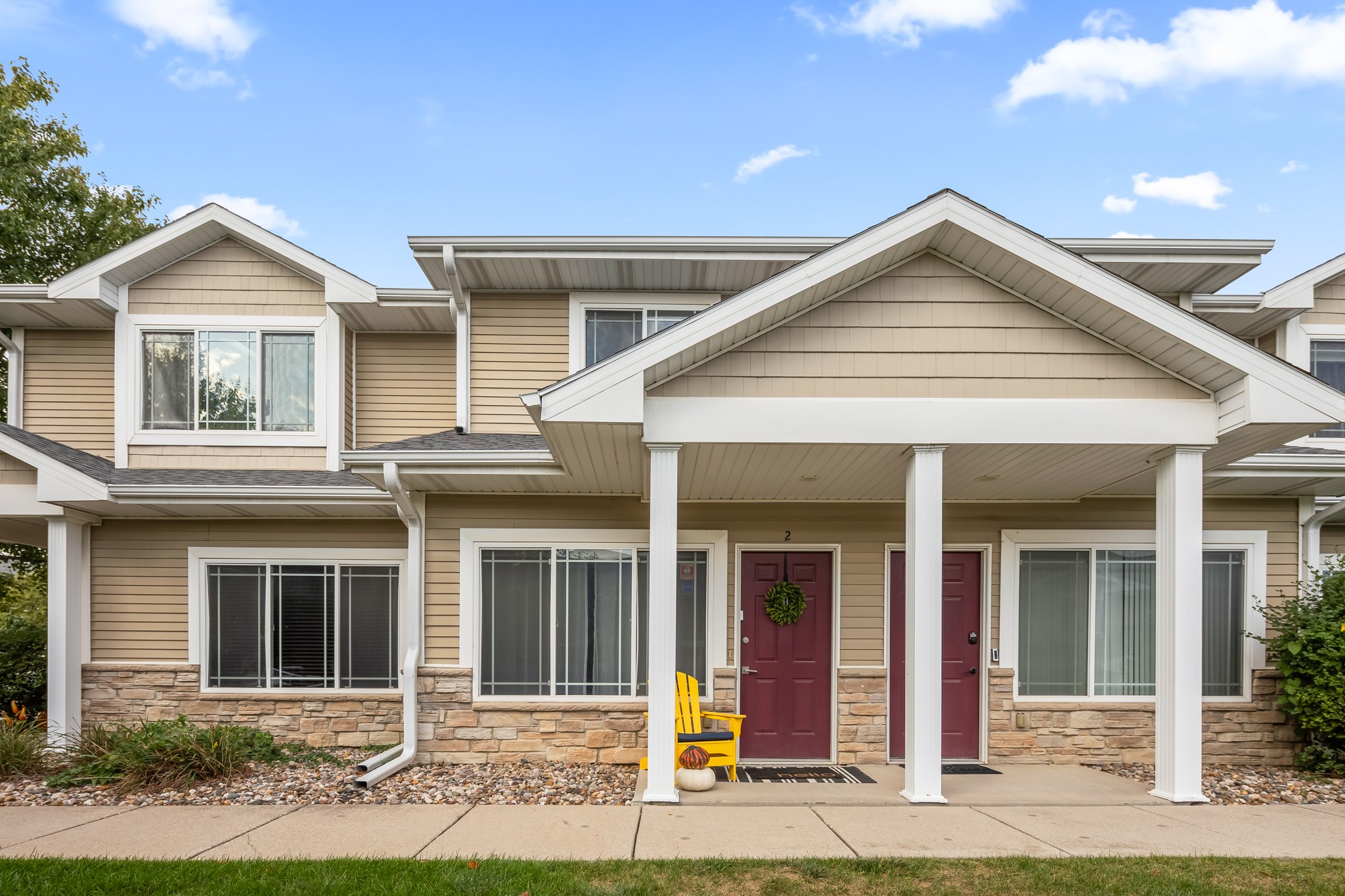 2220 Hart Avenue 2 Property Photo 1