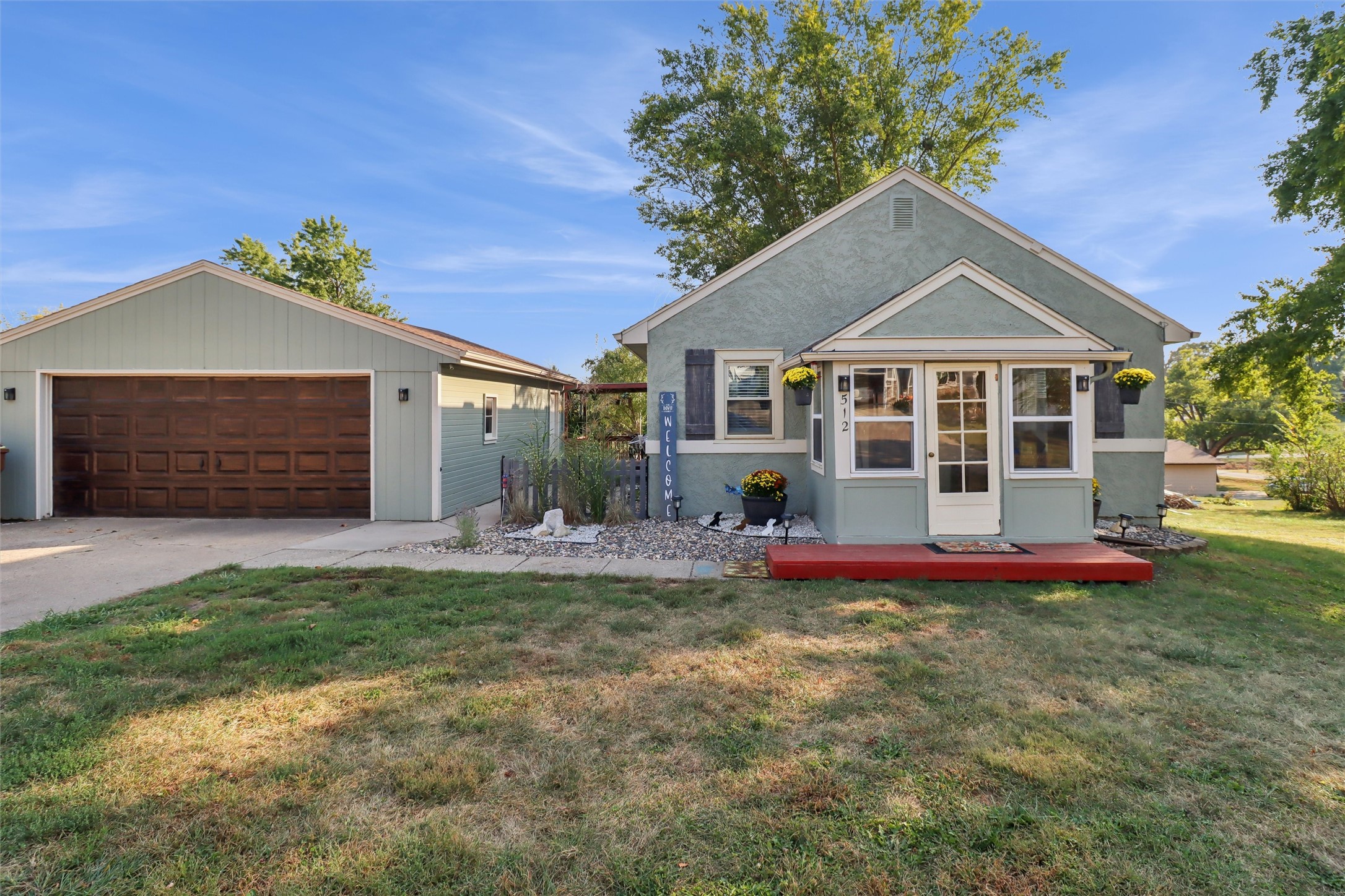 512 Maple Street Property Photo 1