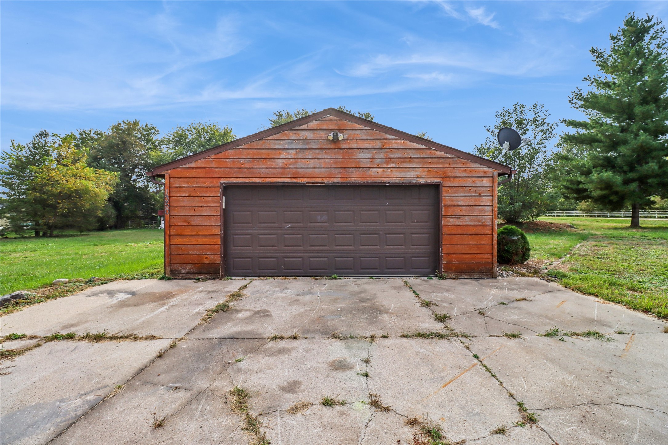 1350 Morning Glory Road Property Photo 3