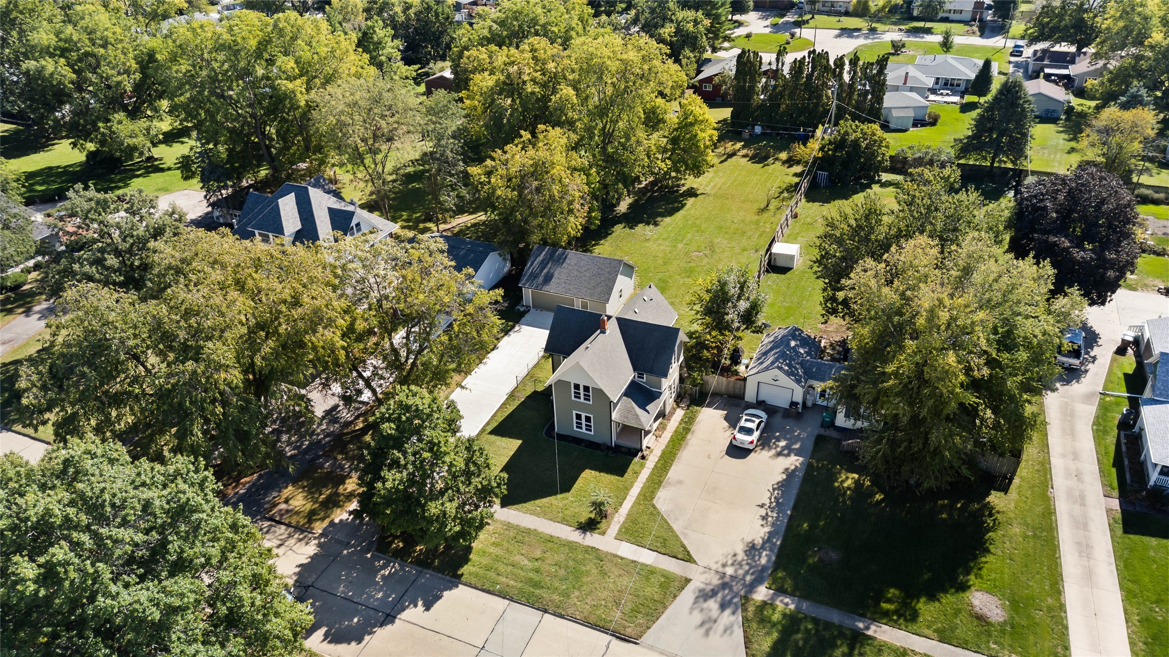 400 4th Street Se Property Photo 1