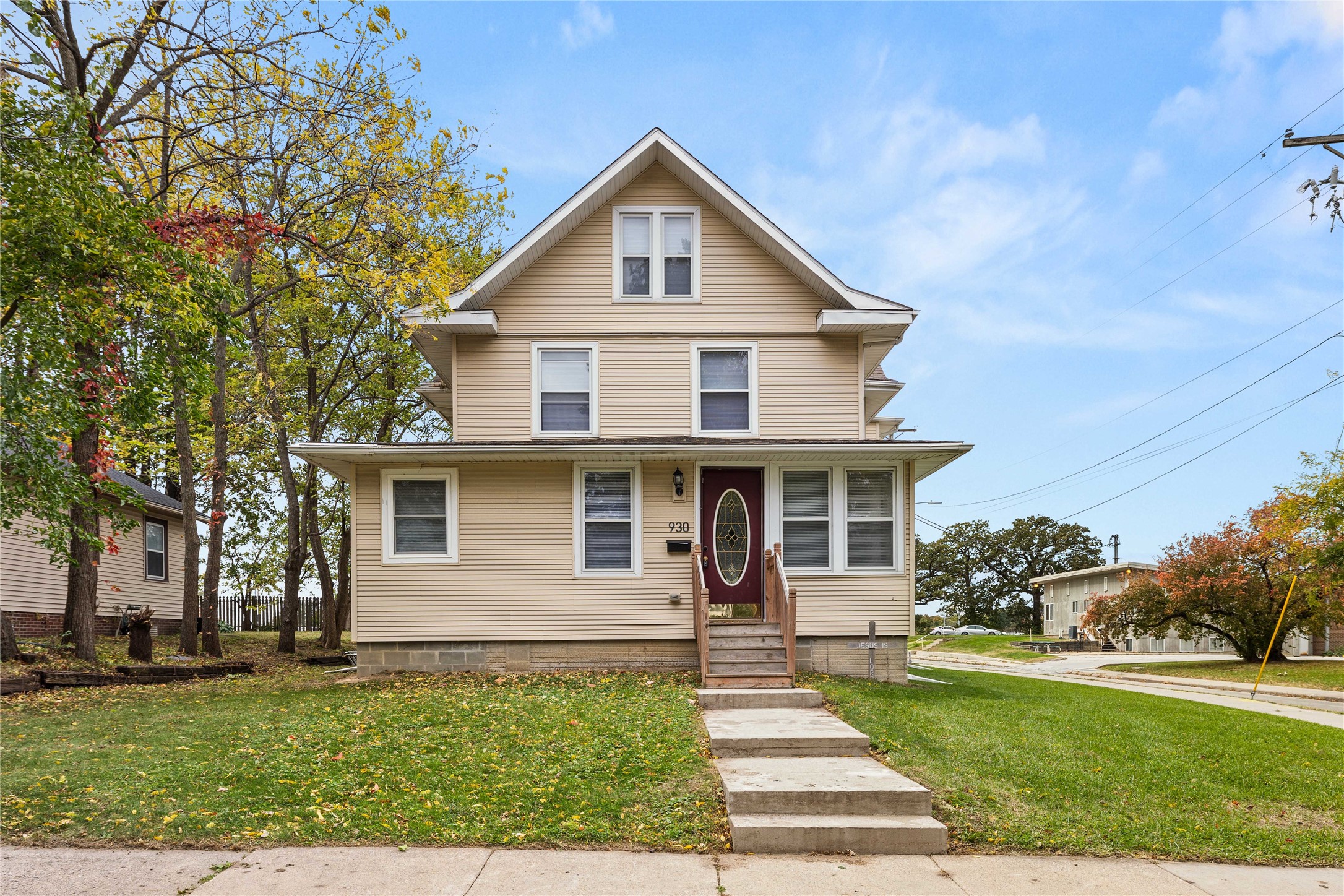 930 18th Street Property Photo 1