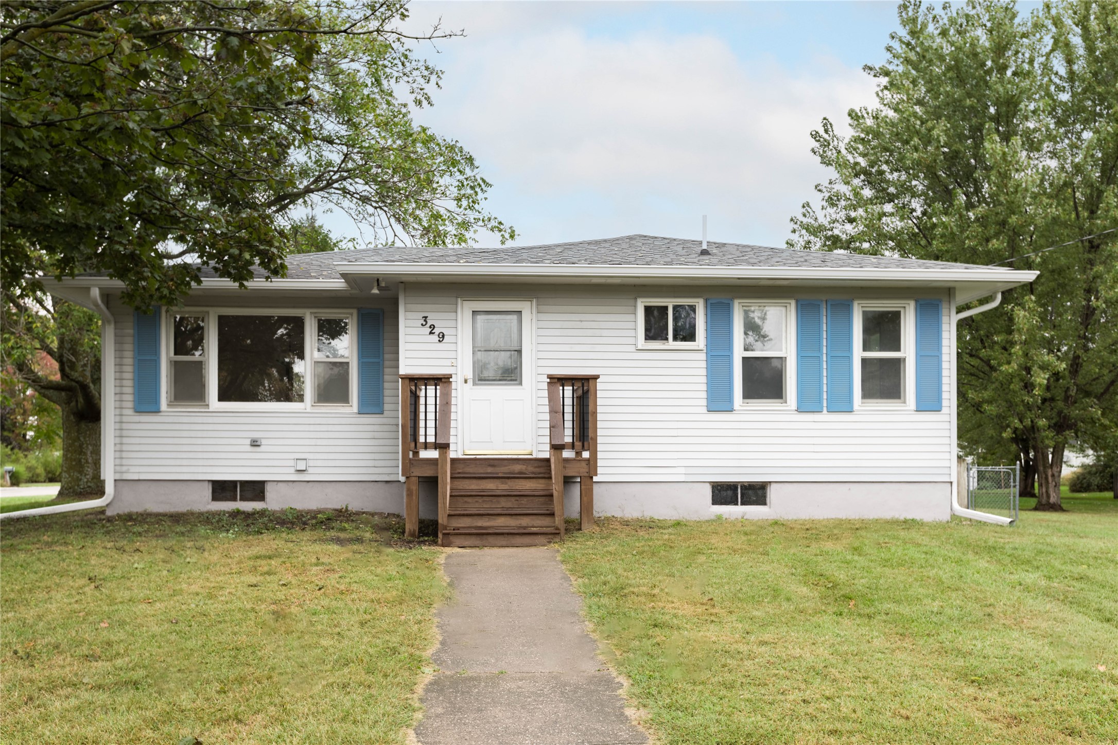 329 Spruce Street Property Photo 1