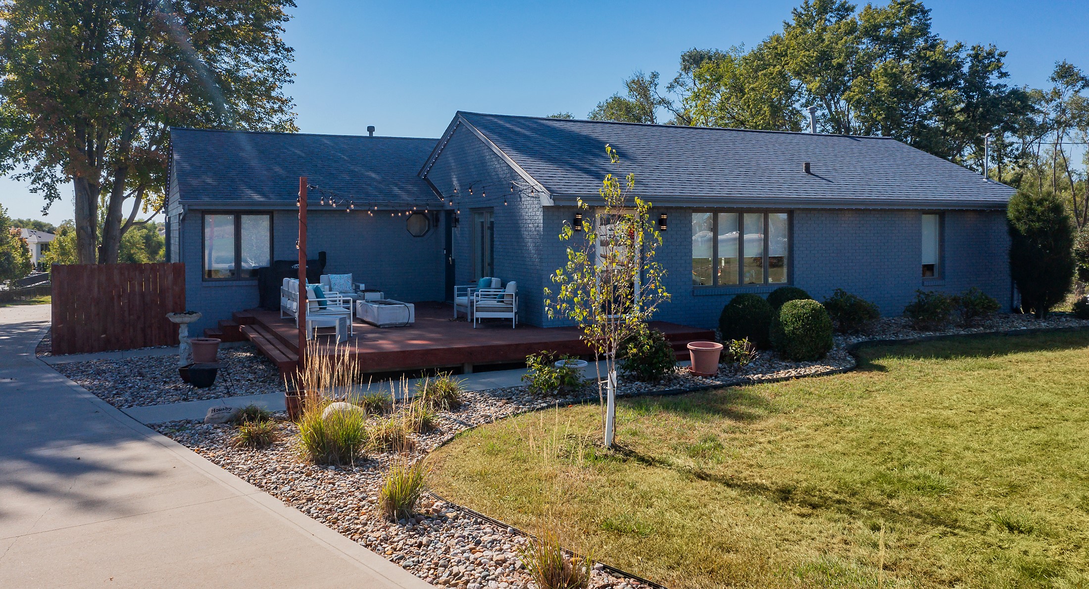 8580 Ashworth Road Property Photo 6