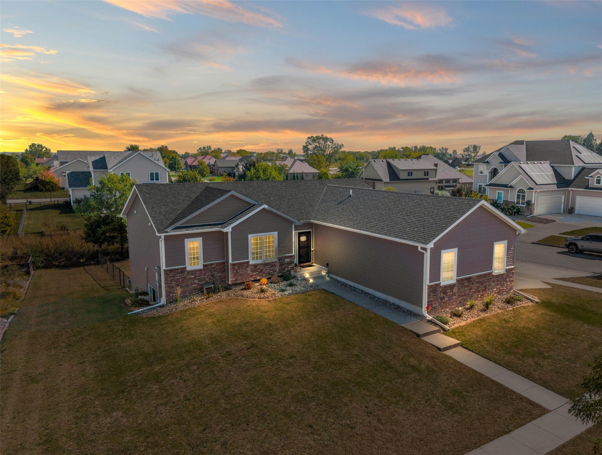 3120 Cottontail Lane Property Photo 1