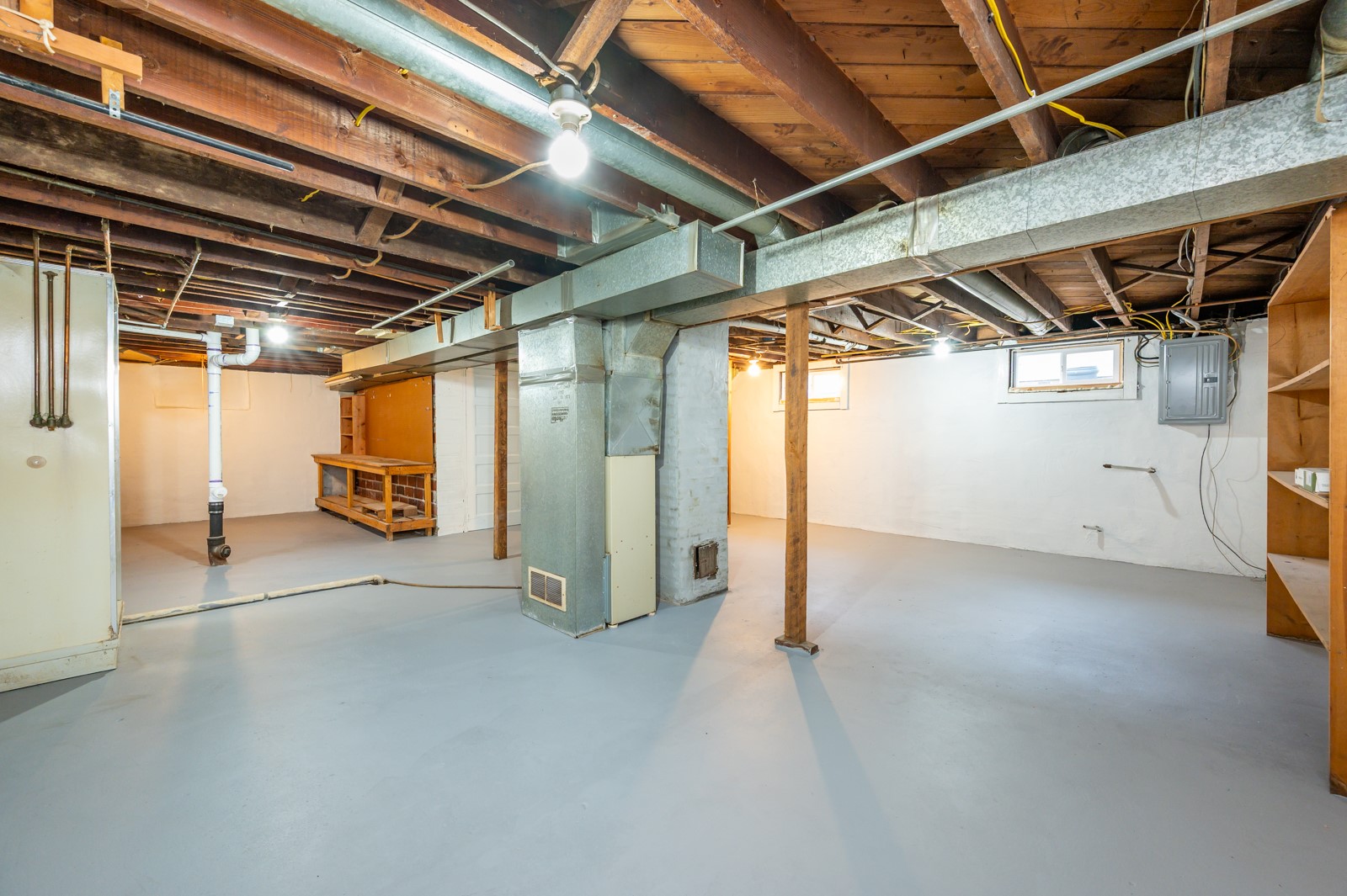 506 N 8th Avenue E Property Photo 15