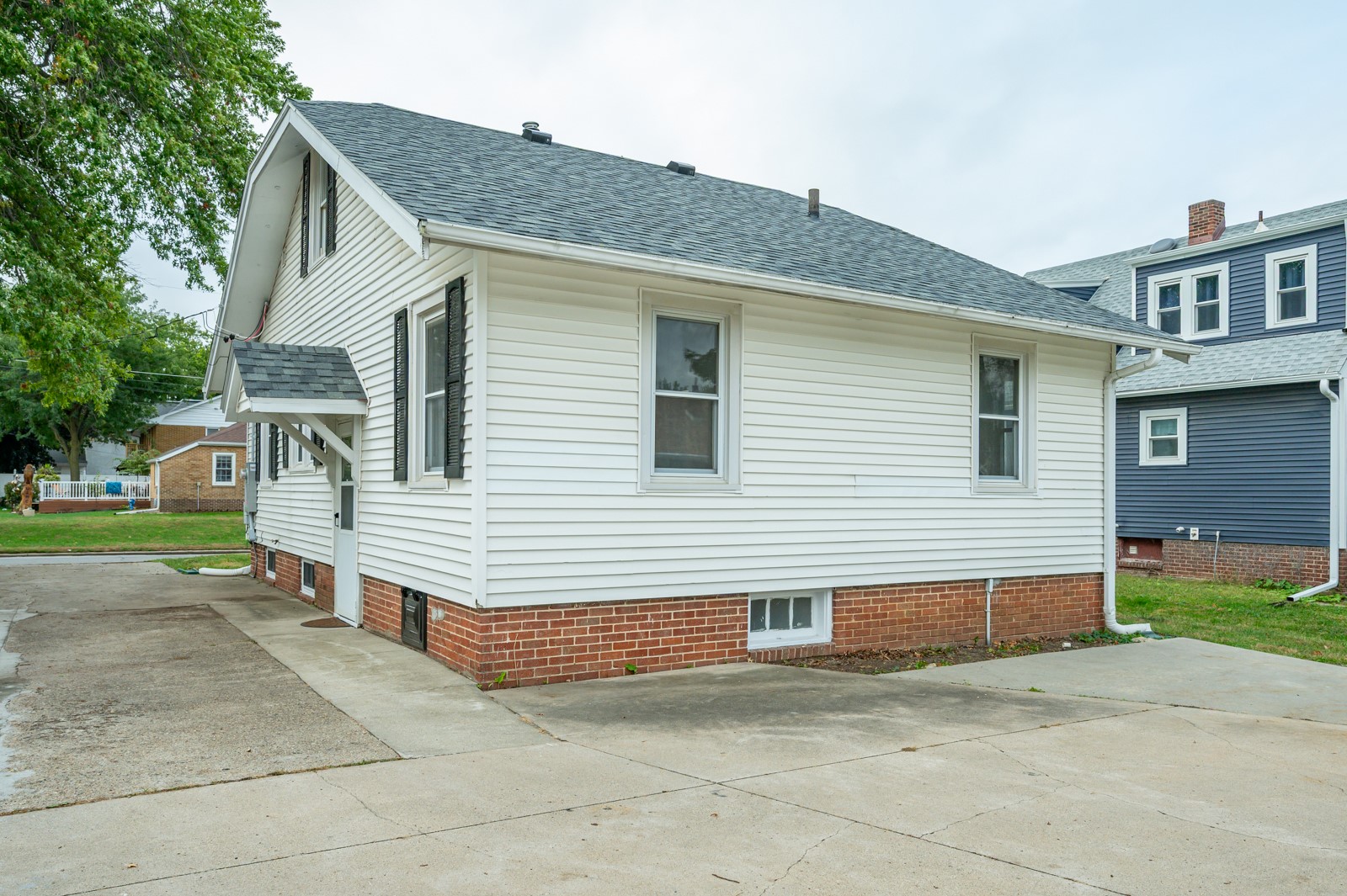 506 N 8th Avenue E Property Photo 18