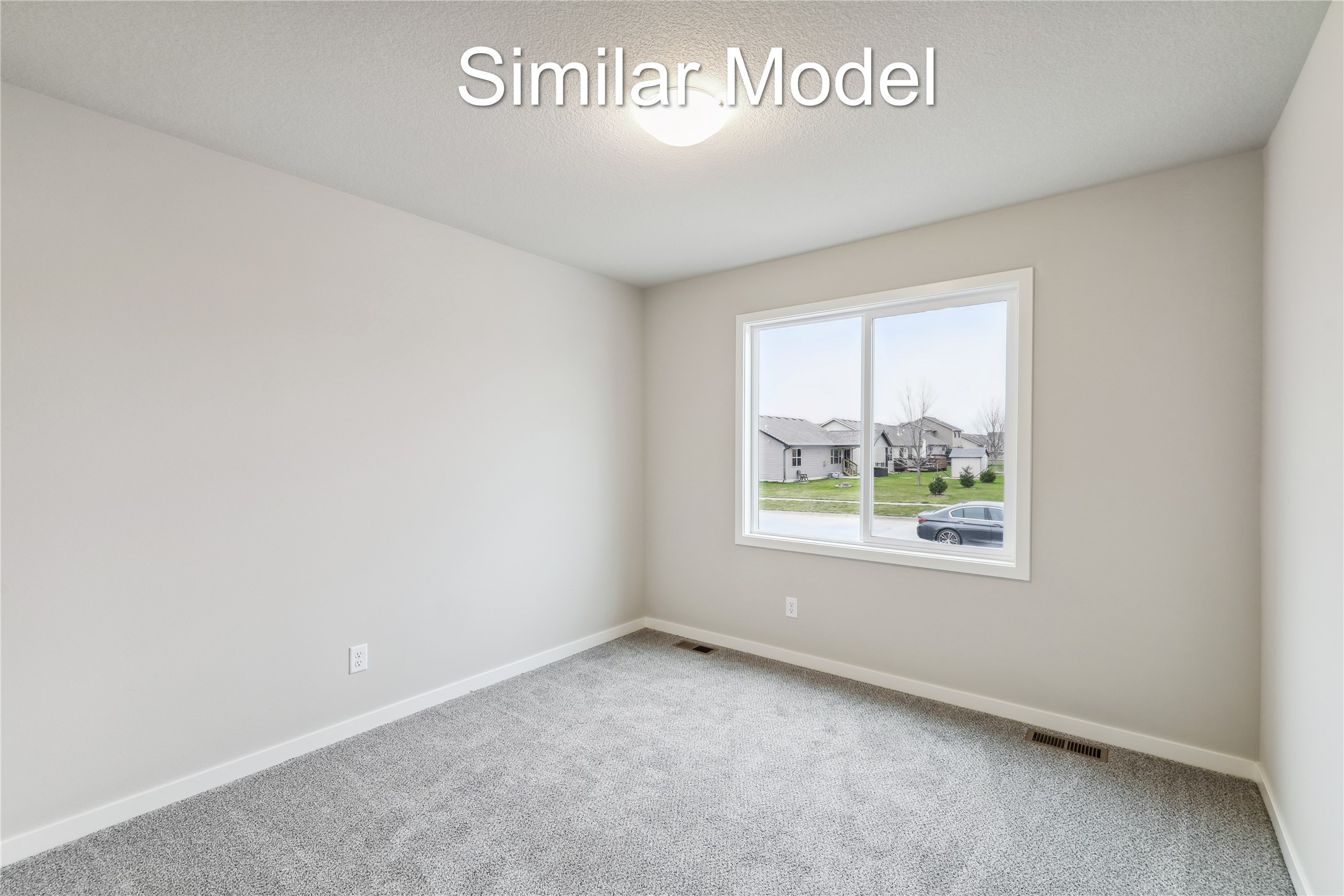 616 Ne Oak Ridge Drive Property Photo 4
