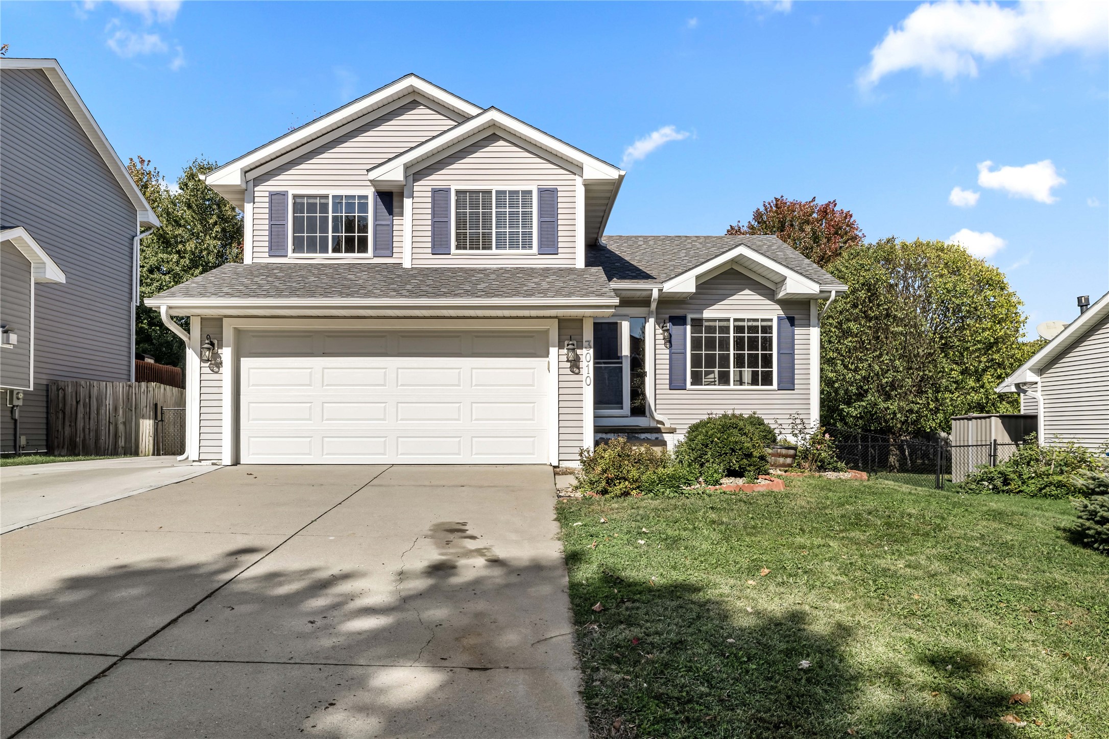 3010 E Diehl Avenue Property Photo 1