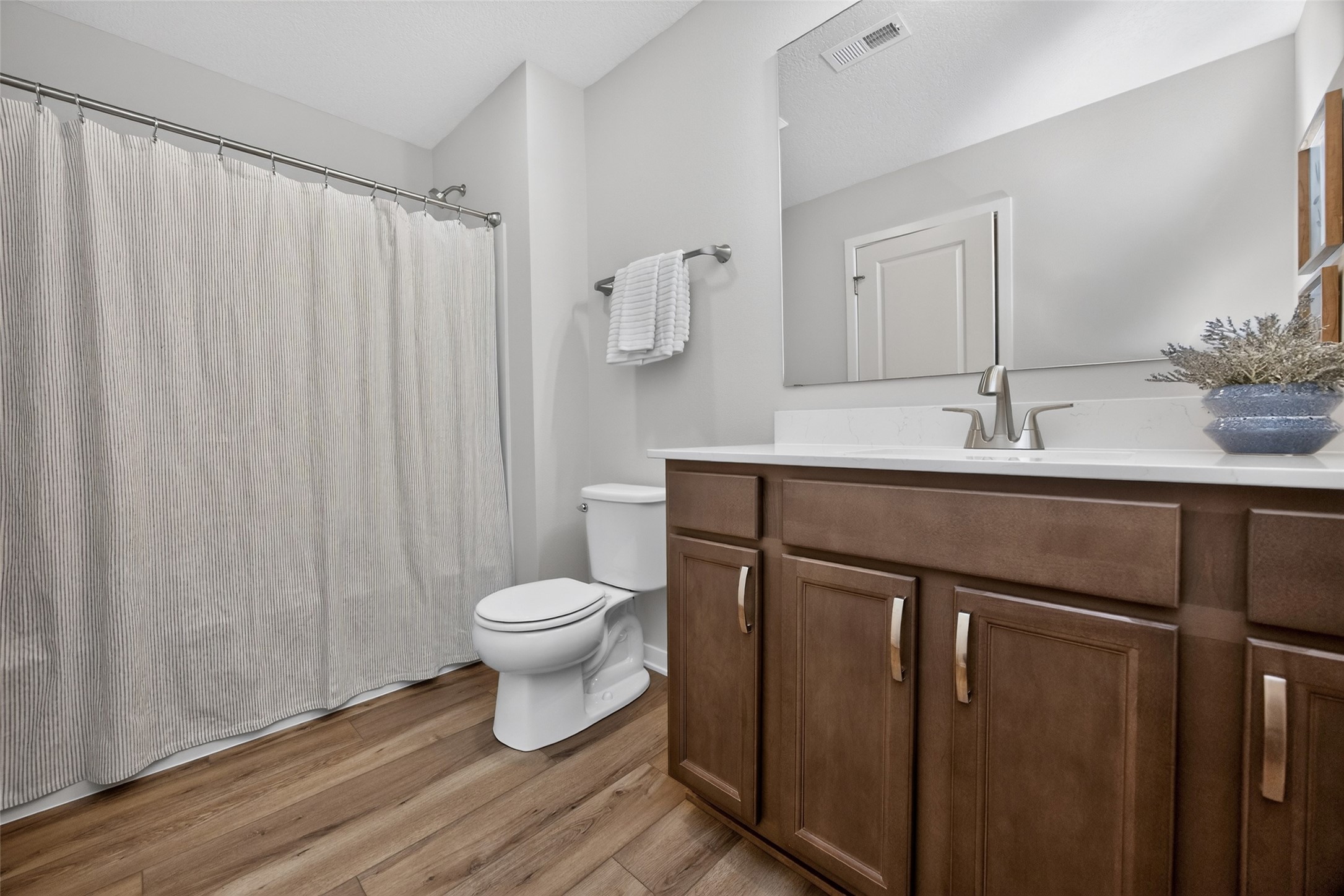 2302 Legacy Drive Property Photo 17