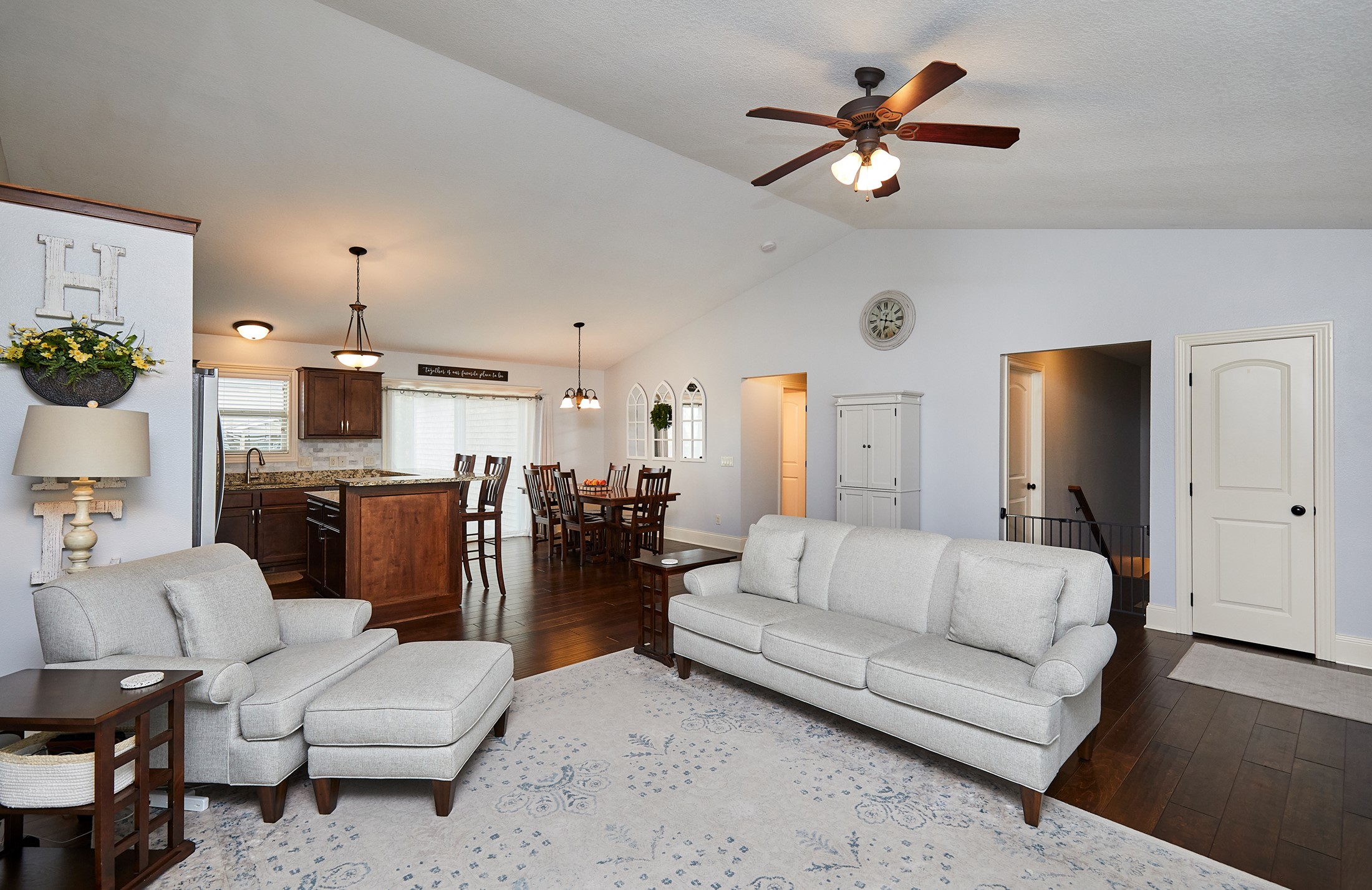 358 S 85th Street Property Photo 3