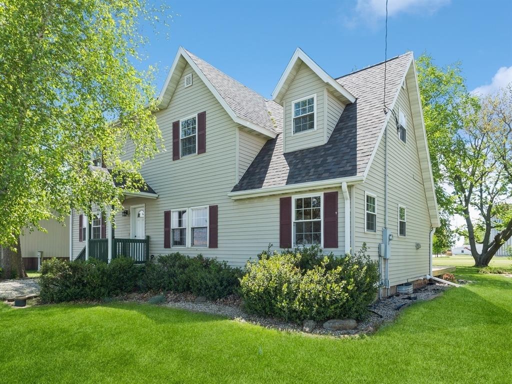 7233 Highway T 22 Highway S Property Photo 1