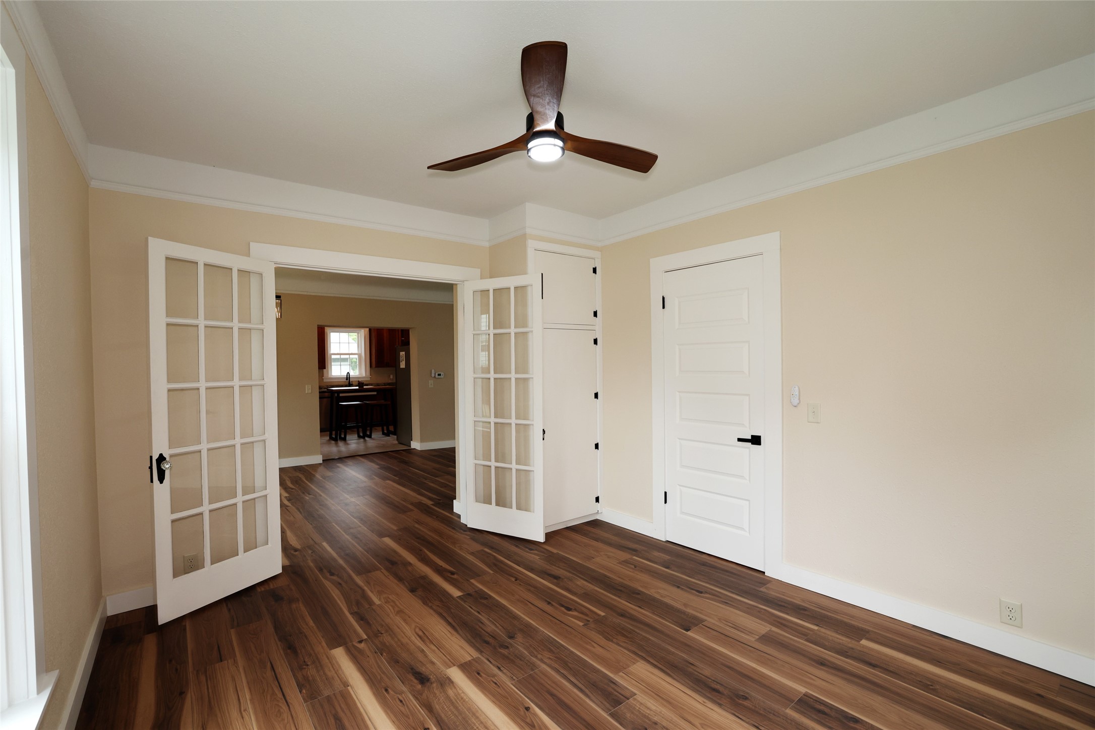 203 S Boone Street Property Photo 16