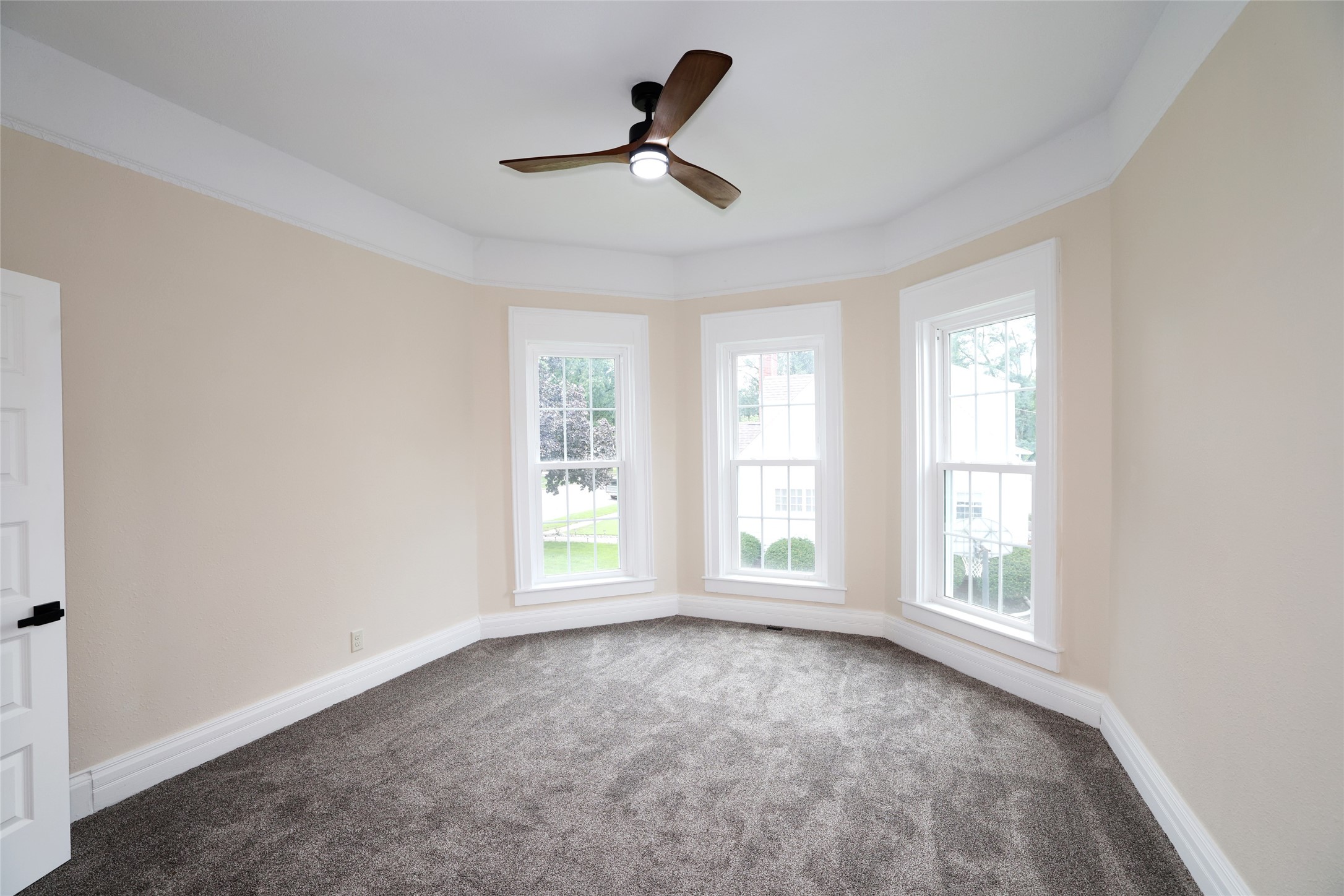 203 S Boone Street Property Photo 33