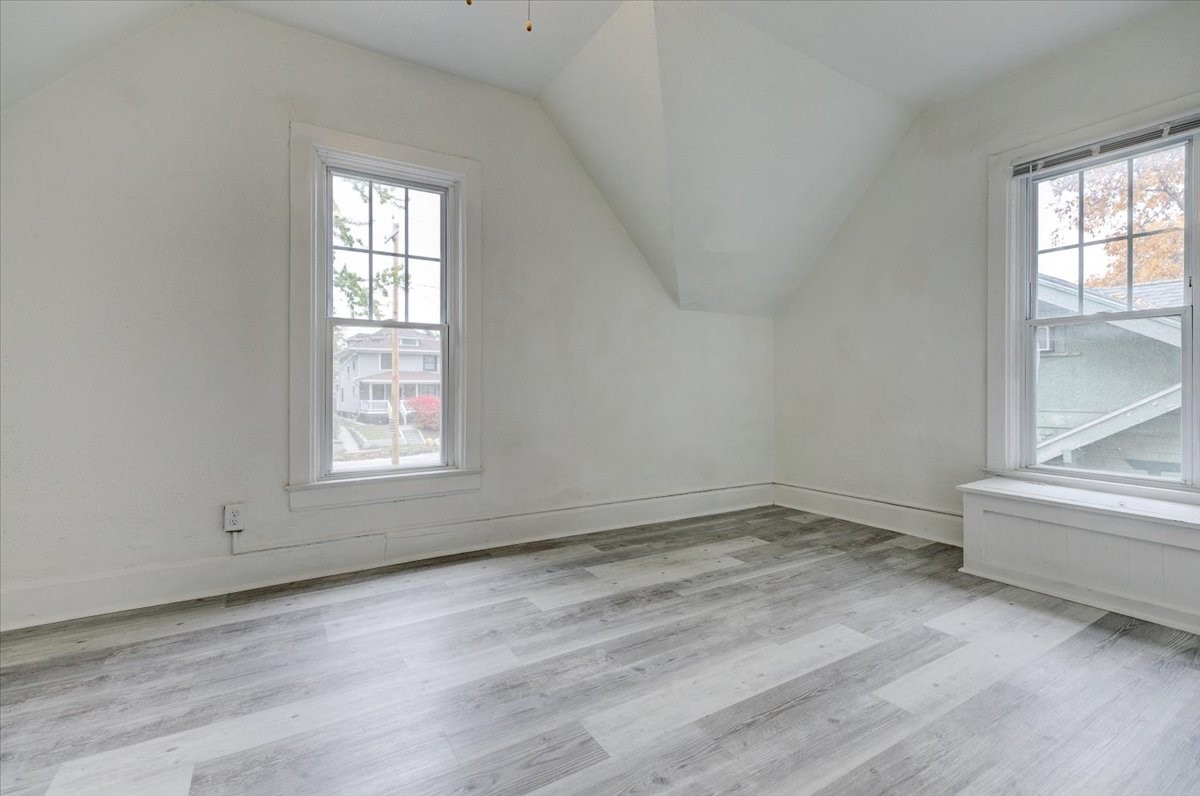812 Euclid Avenue Property Photo 15