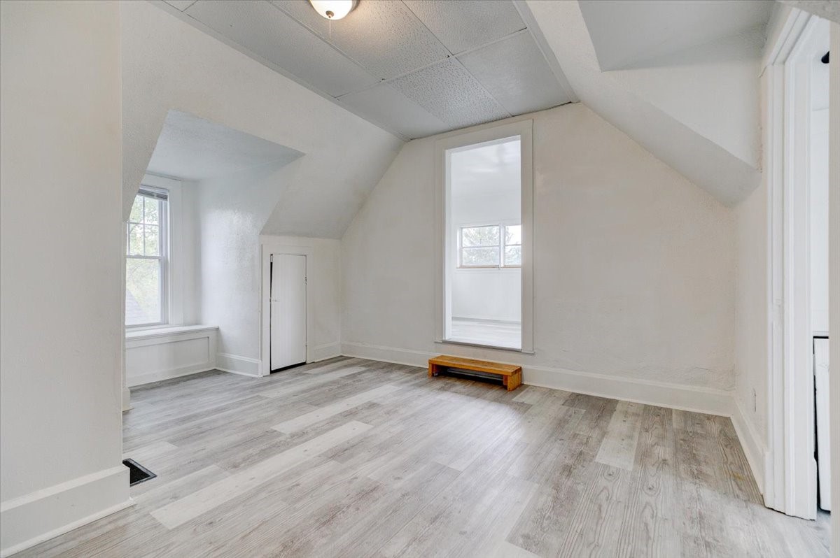 812 Euclid Avenue Property Photo 17