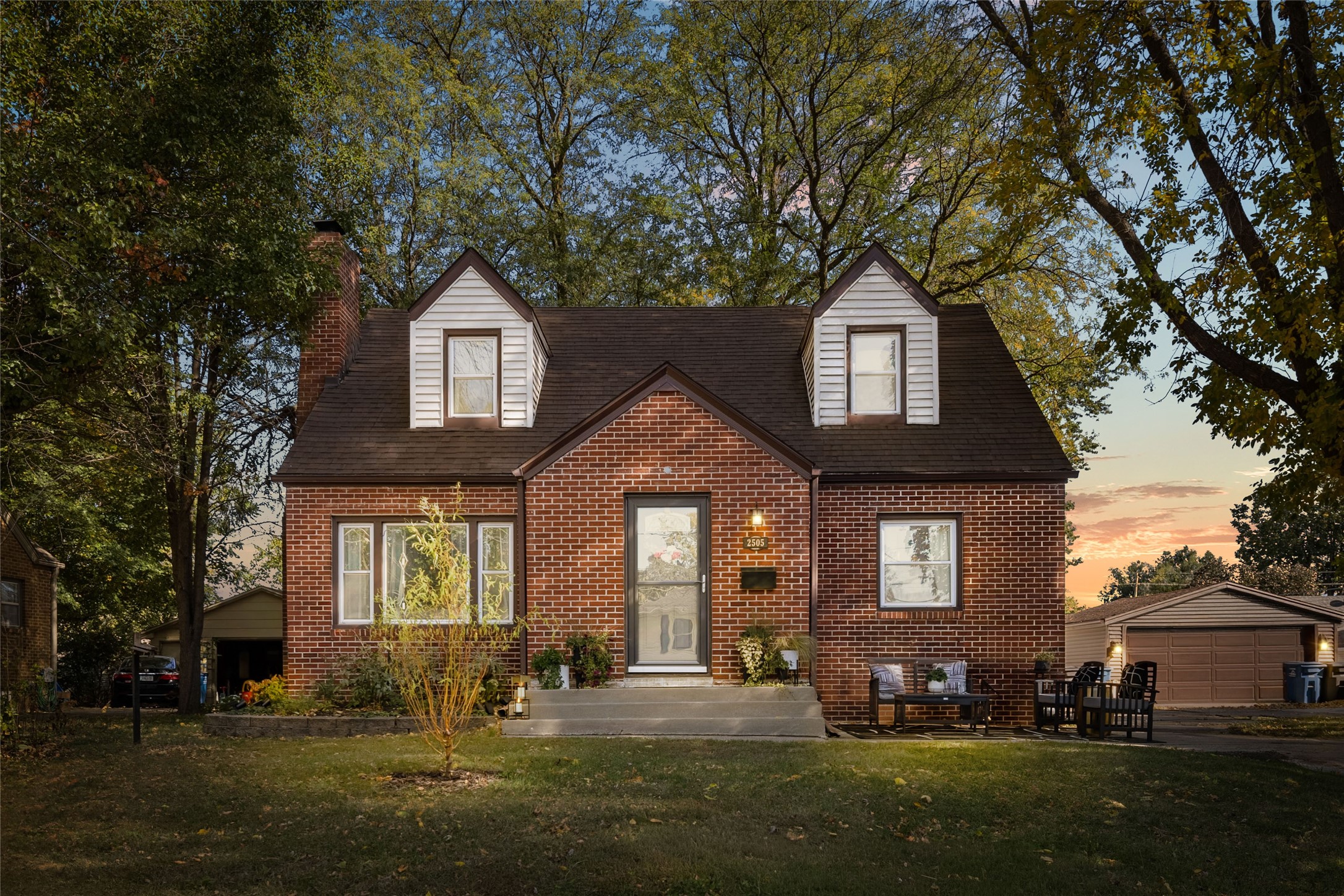 2505 48th Place Property Photo 1