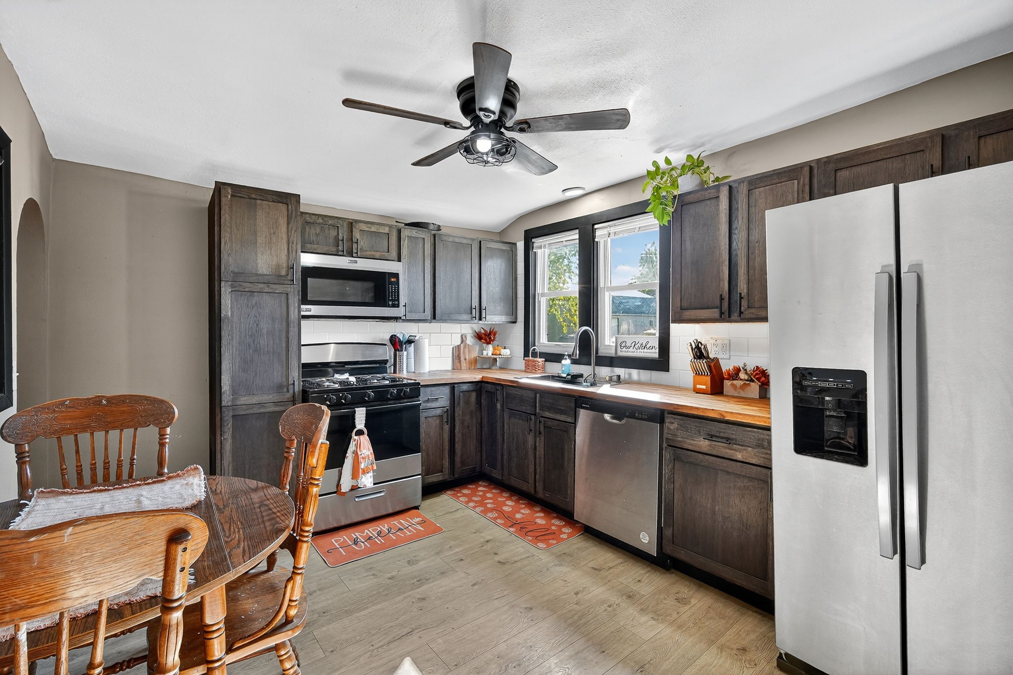 918 W Montgomery Street Property Photo 1