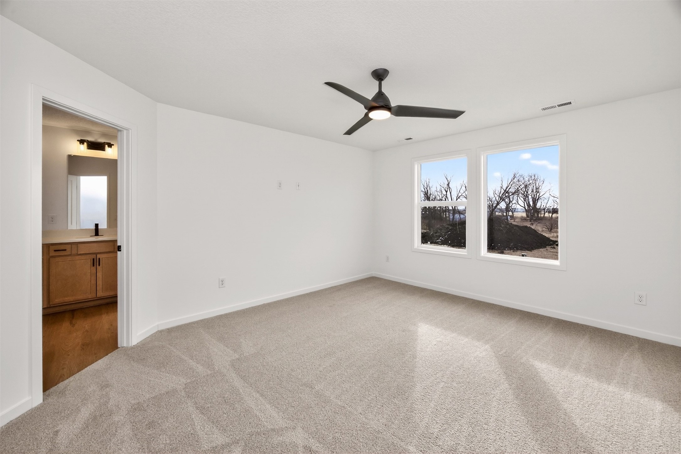 1077 Nw Macarthur Lane Property Photo 11