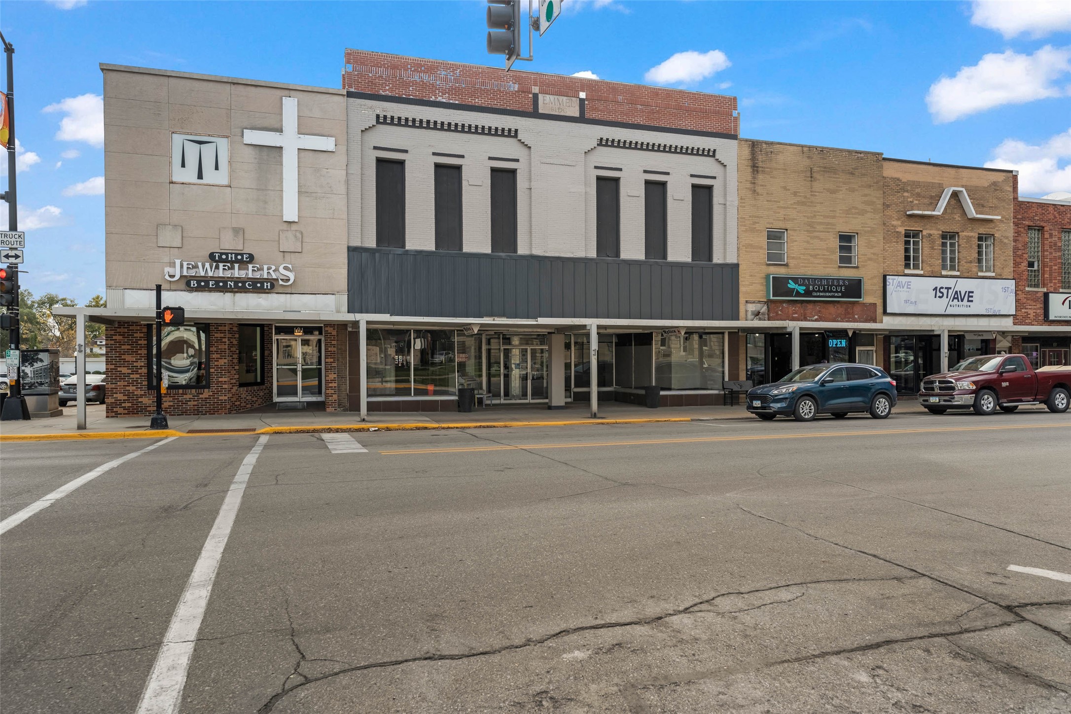 103 1st Avenue W Property Photo 2