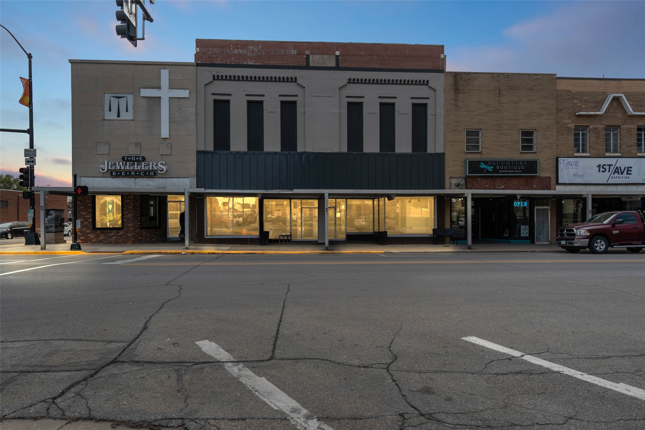103 1st Avenue W Property Photo 3