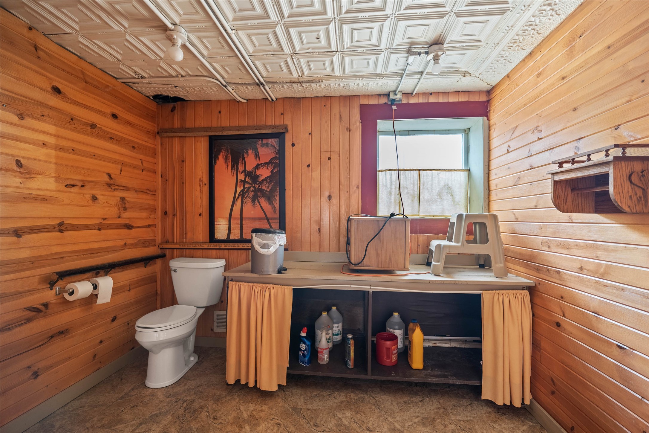 103 1st Avenue W Property Photo 21