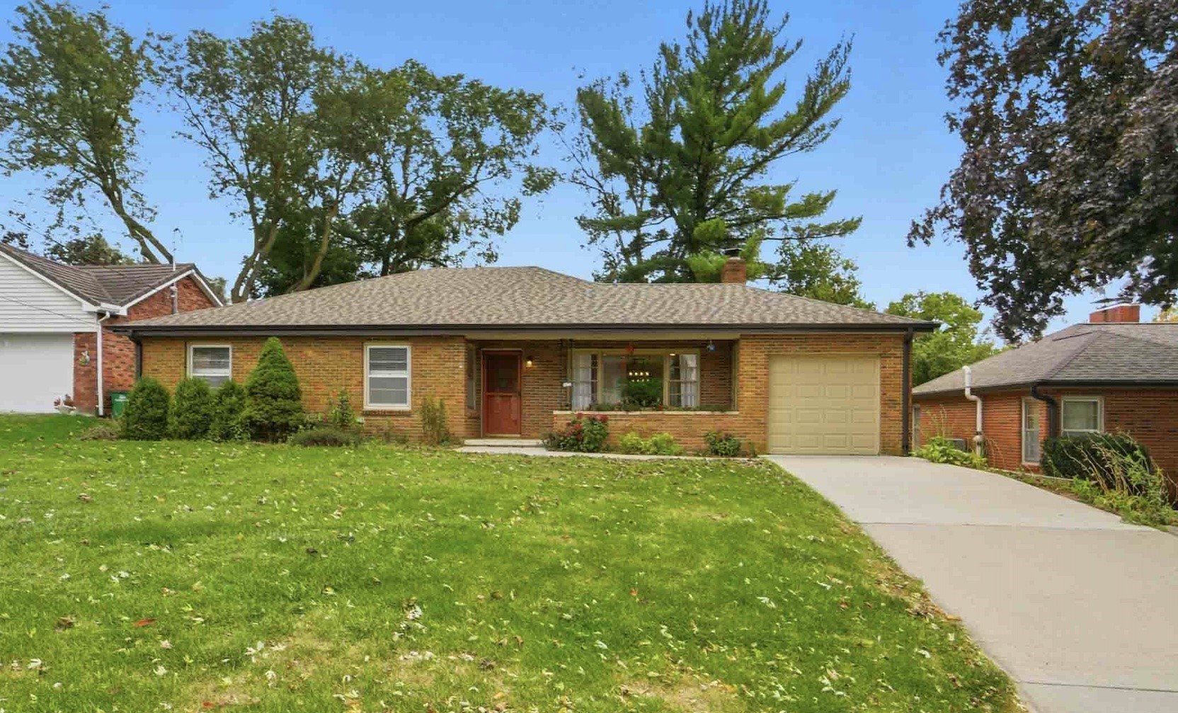 6564 Colby Avenue Property Photo 1