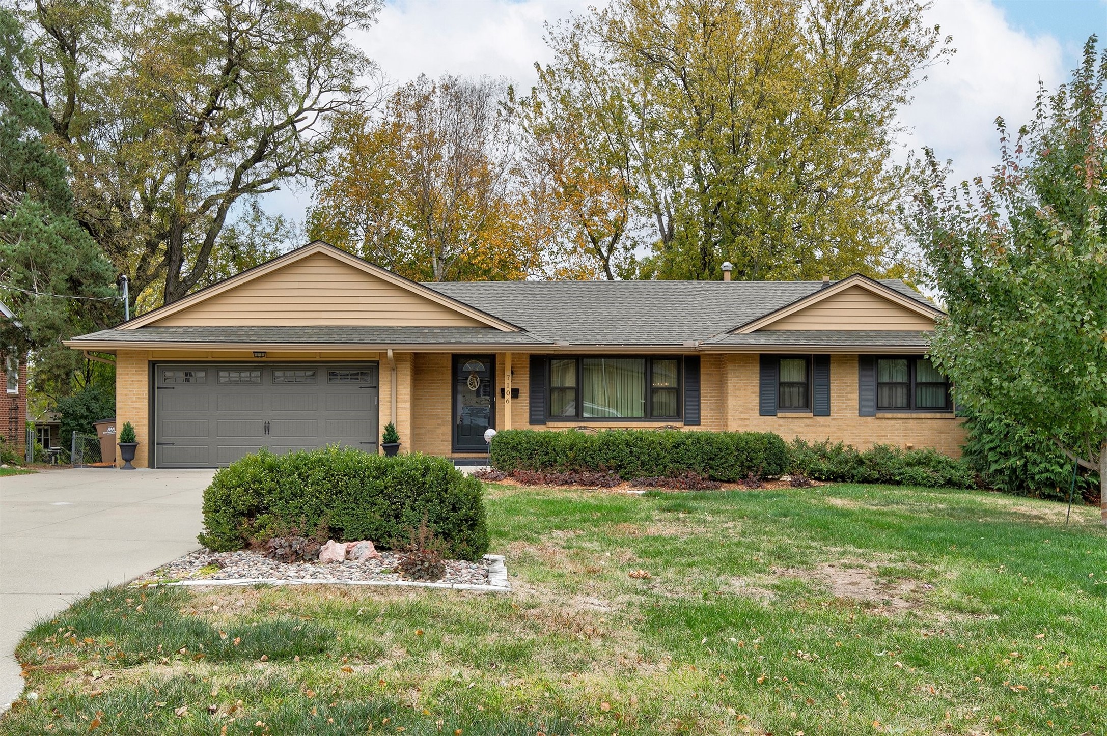 7106 El Rancho Avenue