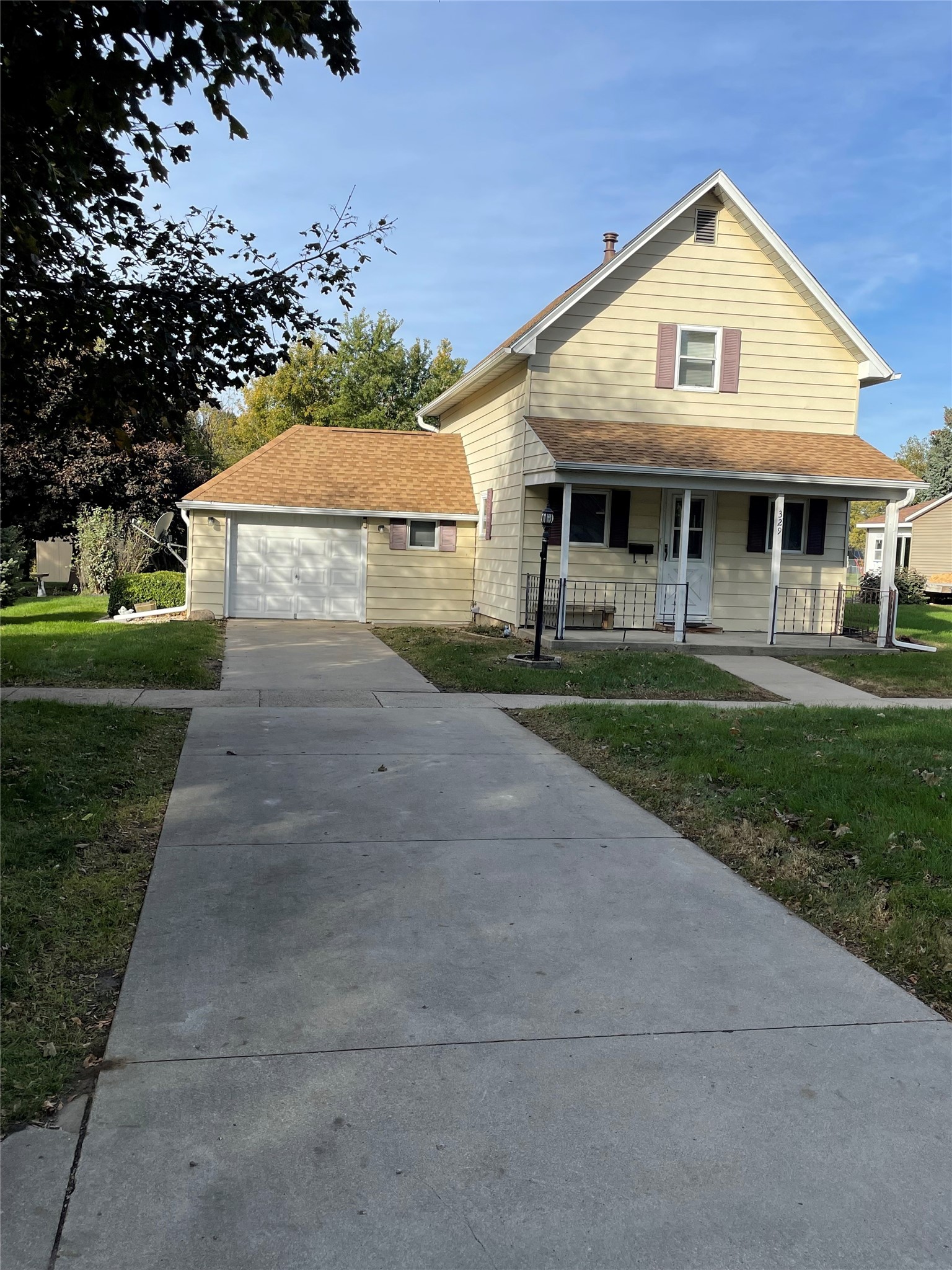 329 Broad Street Property Photo 2