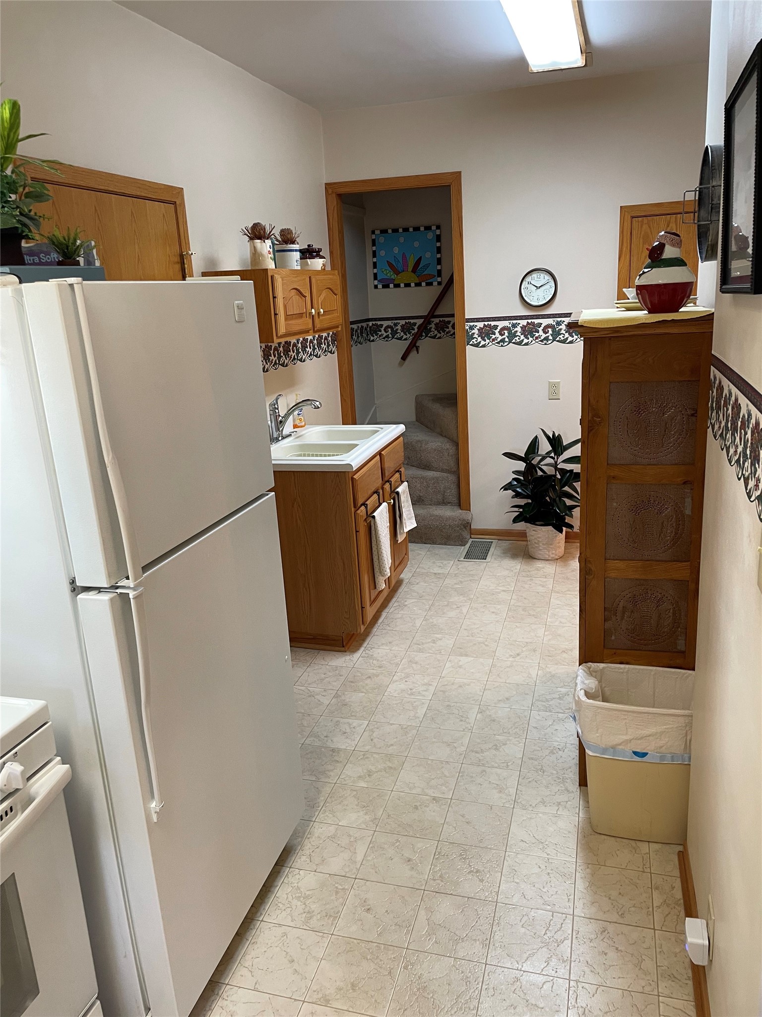 329 Broad Street Property Photo 5