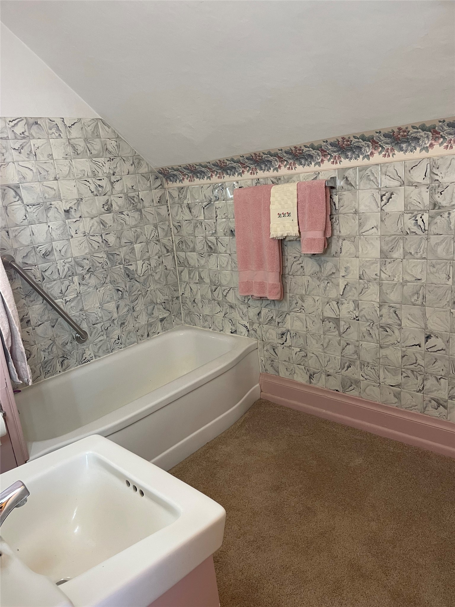 329 Broad Street Property Photo 10