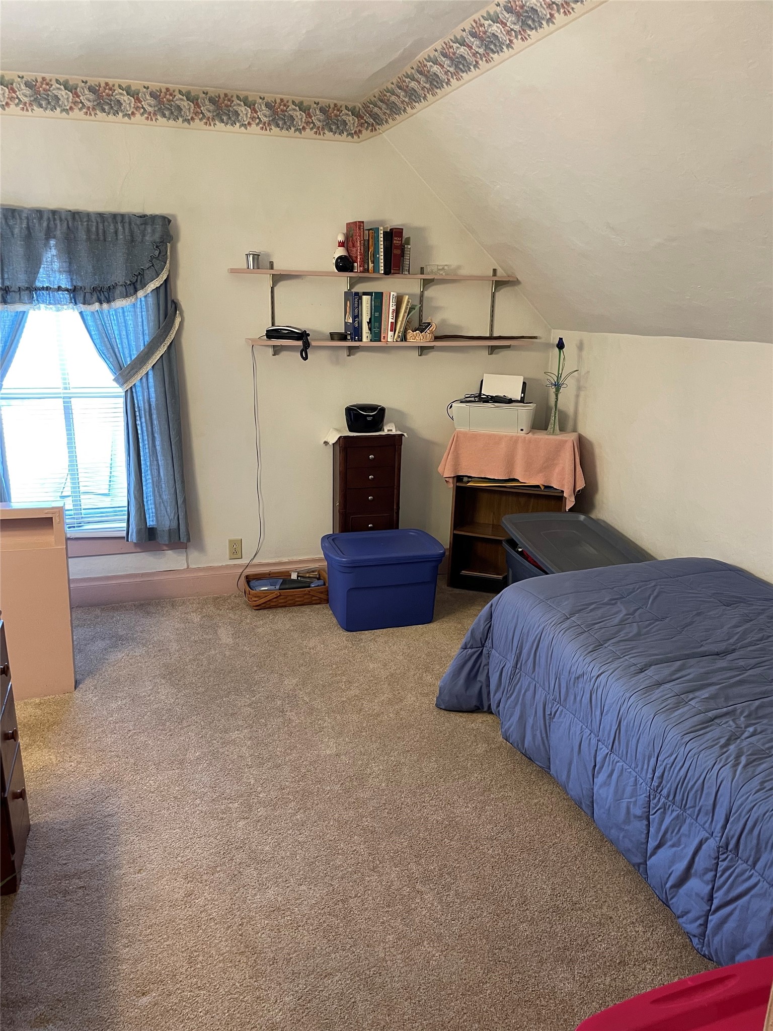 329 Broad Street Property Photo 11