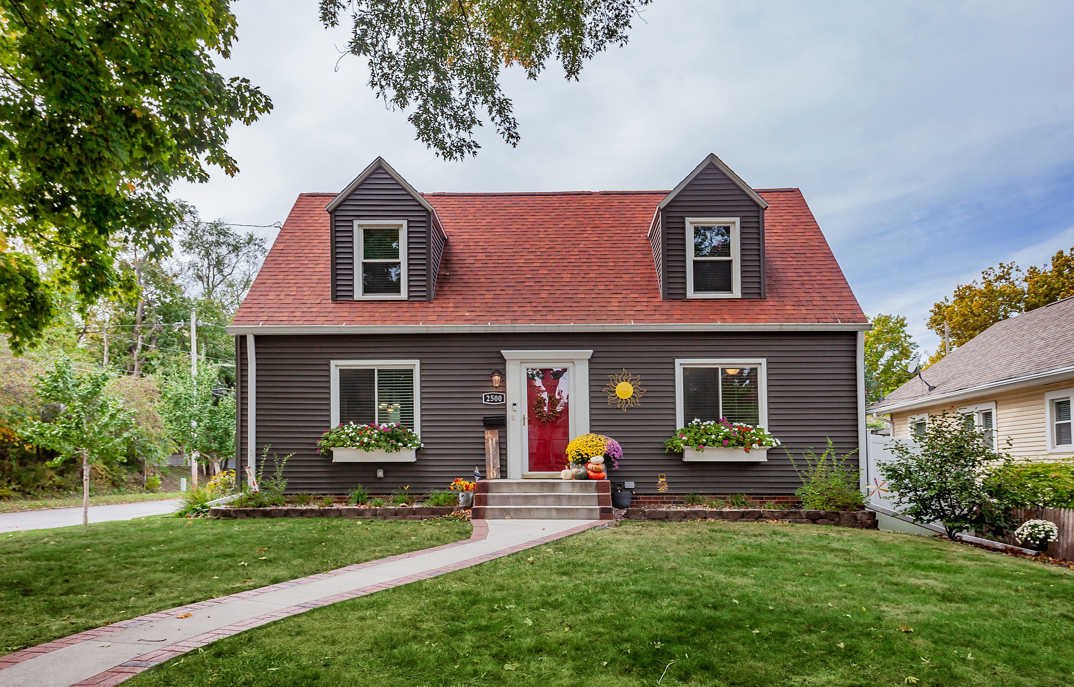 2500 38th Street Property Photo 1