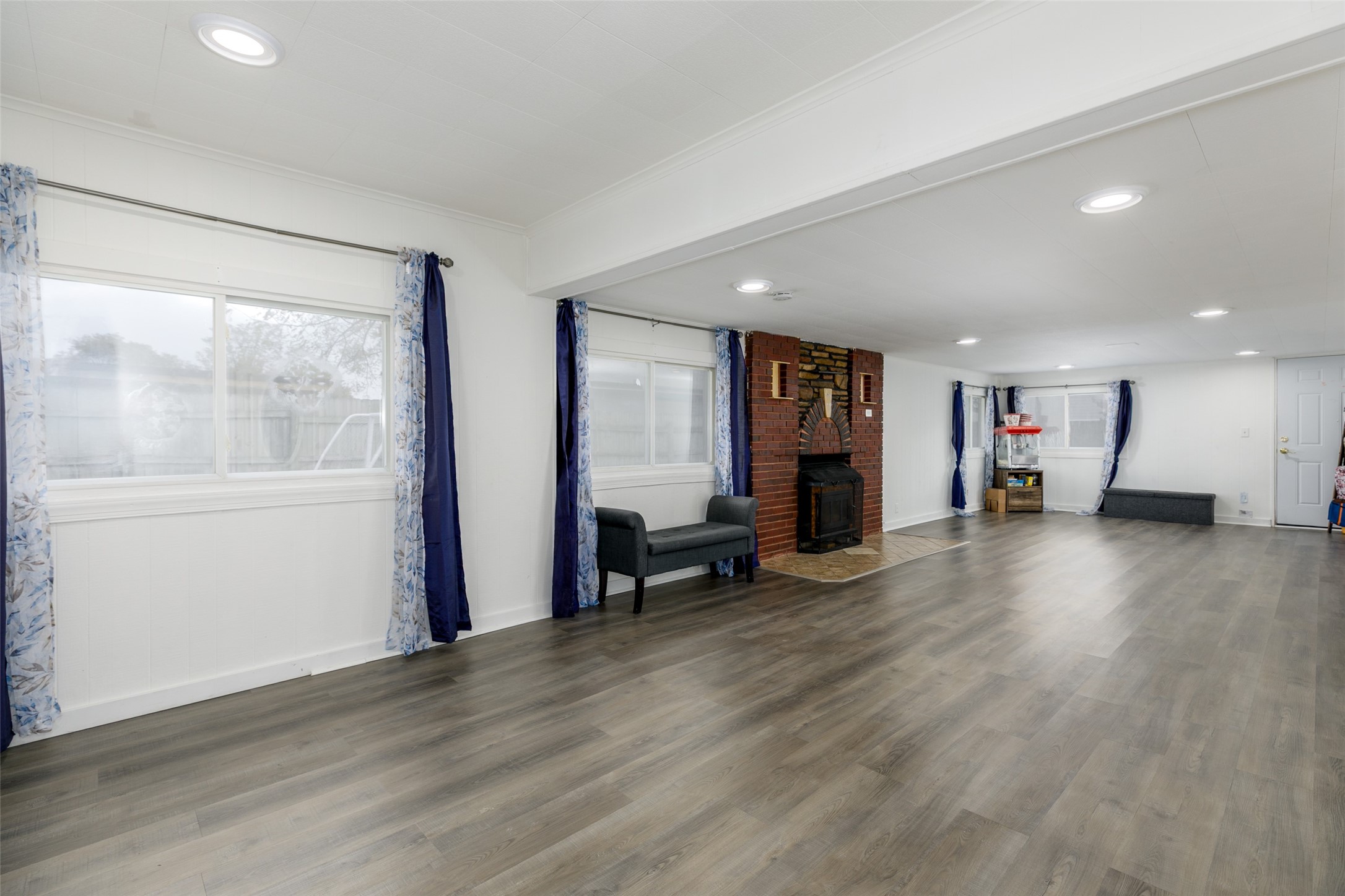 1917 59th Street Property Photo 11