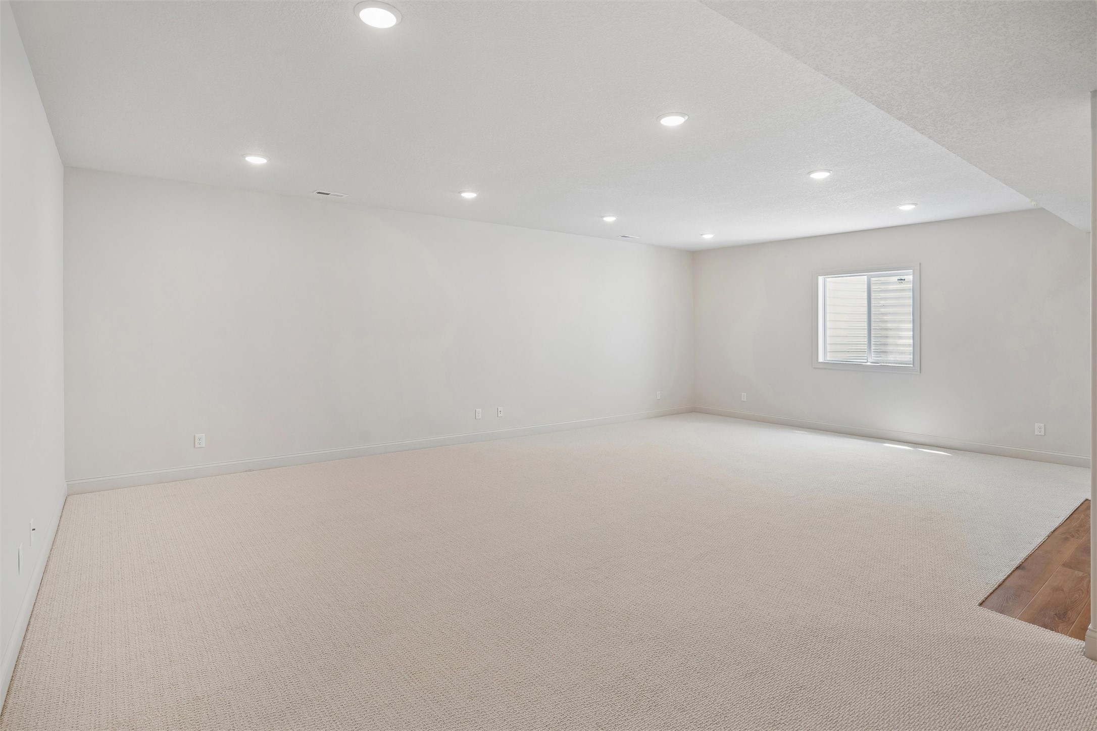 1803 Ne Frisk Drive Property Photo 26