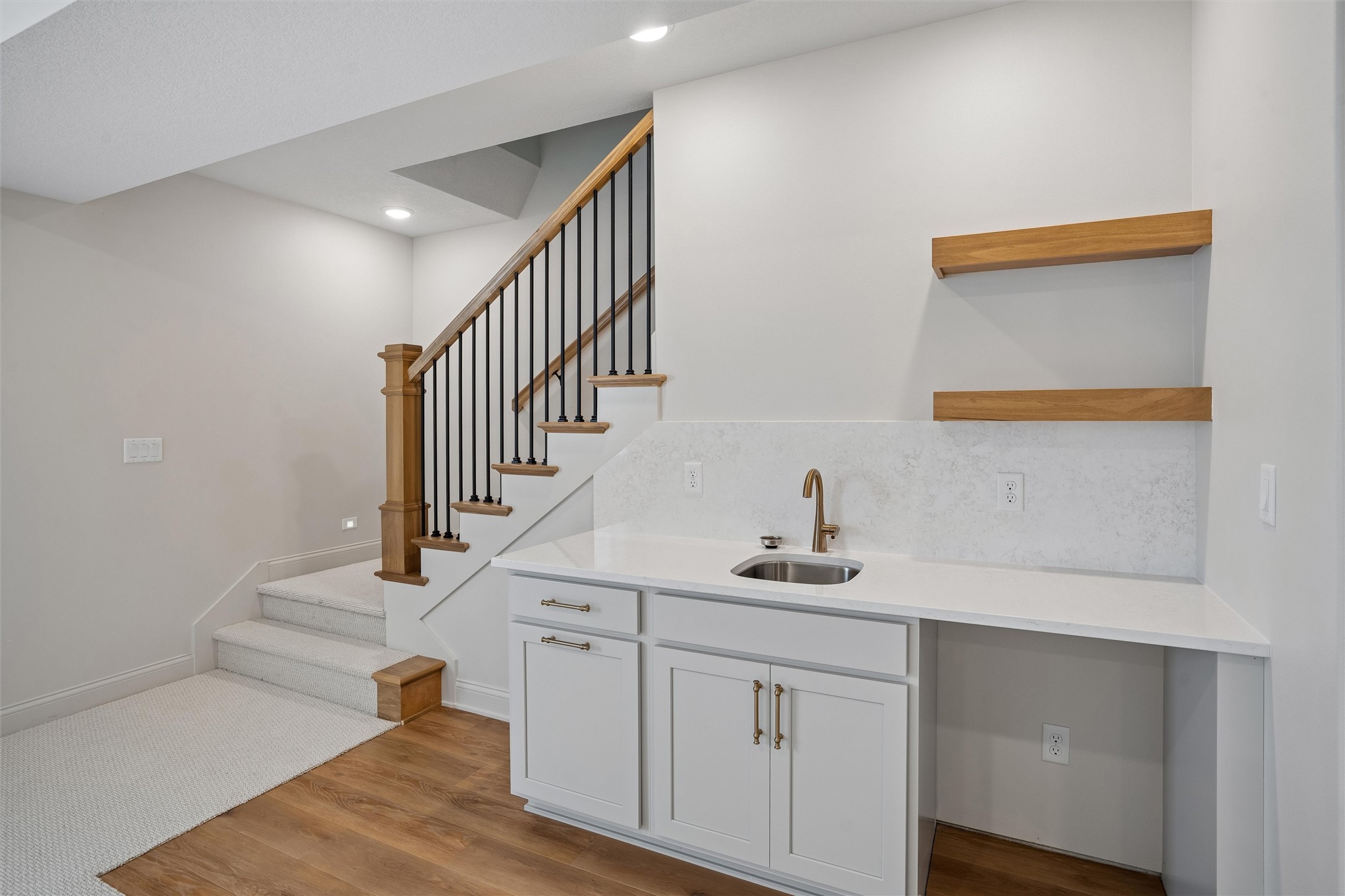 1803 Ne Frisk Drive Property Photo 27