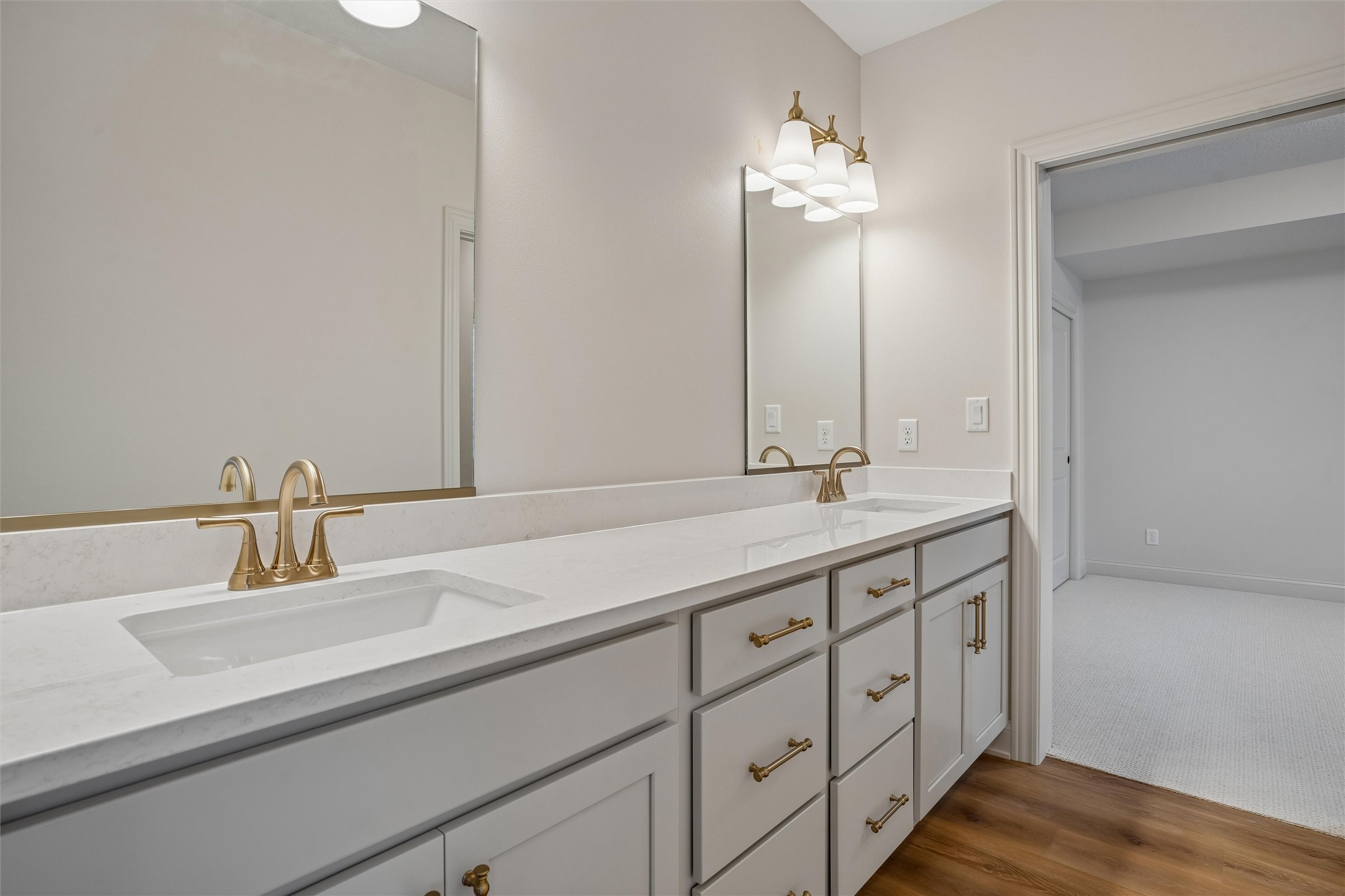 1803 Ne Frisk Drive Property Photo 30