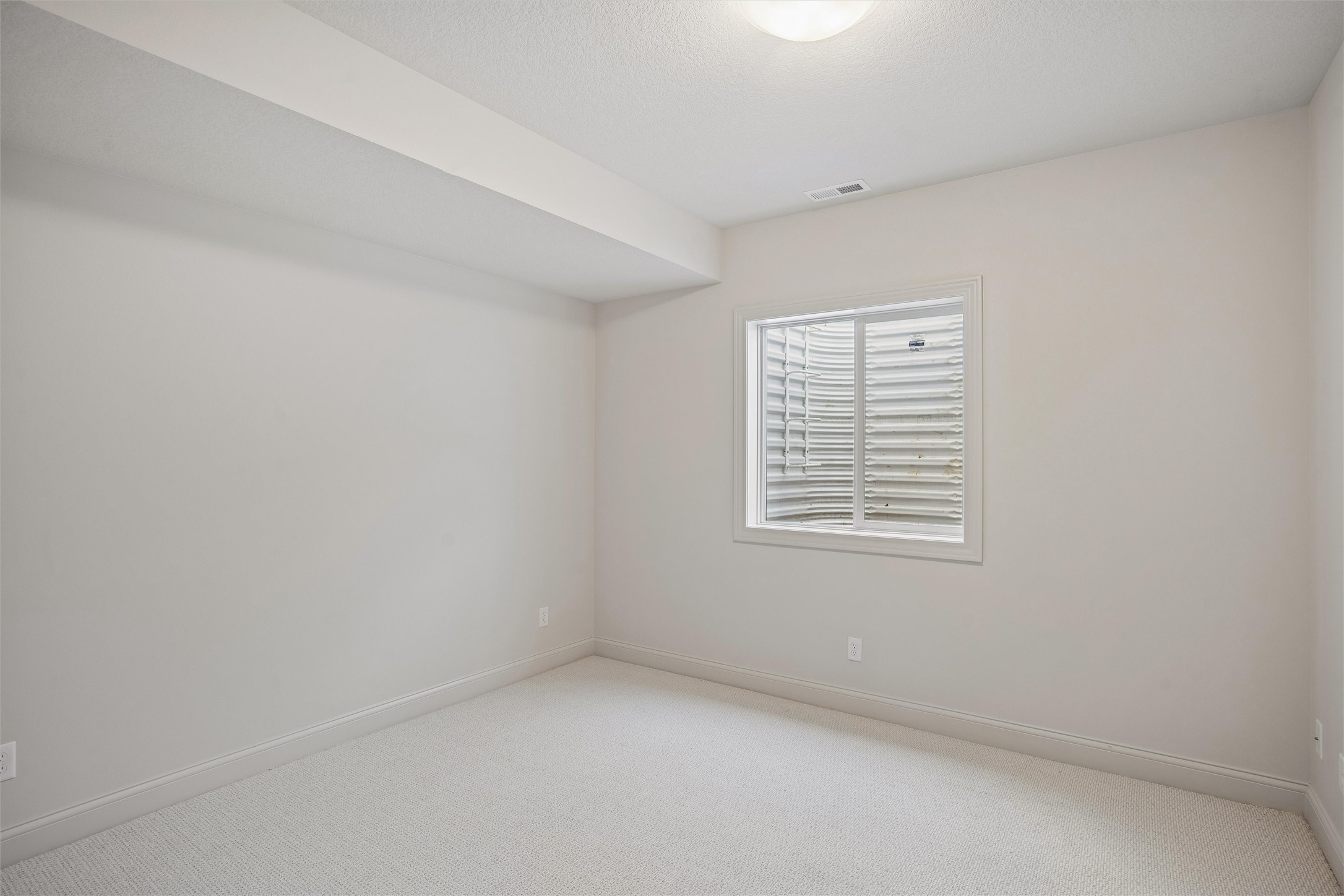1803 Ne Frisk Drive Property Photo 31