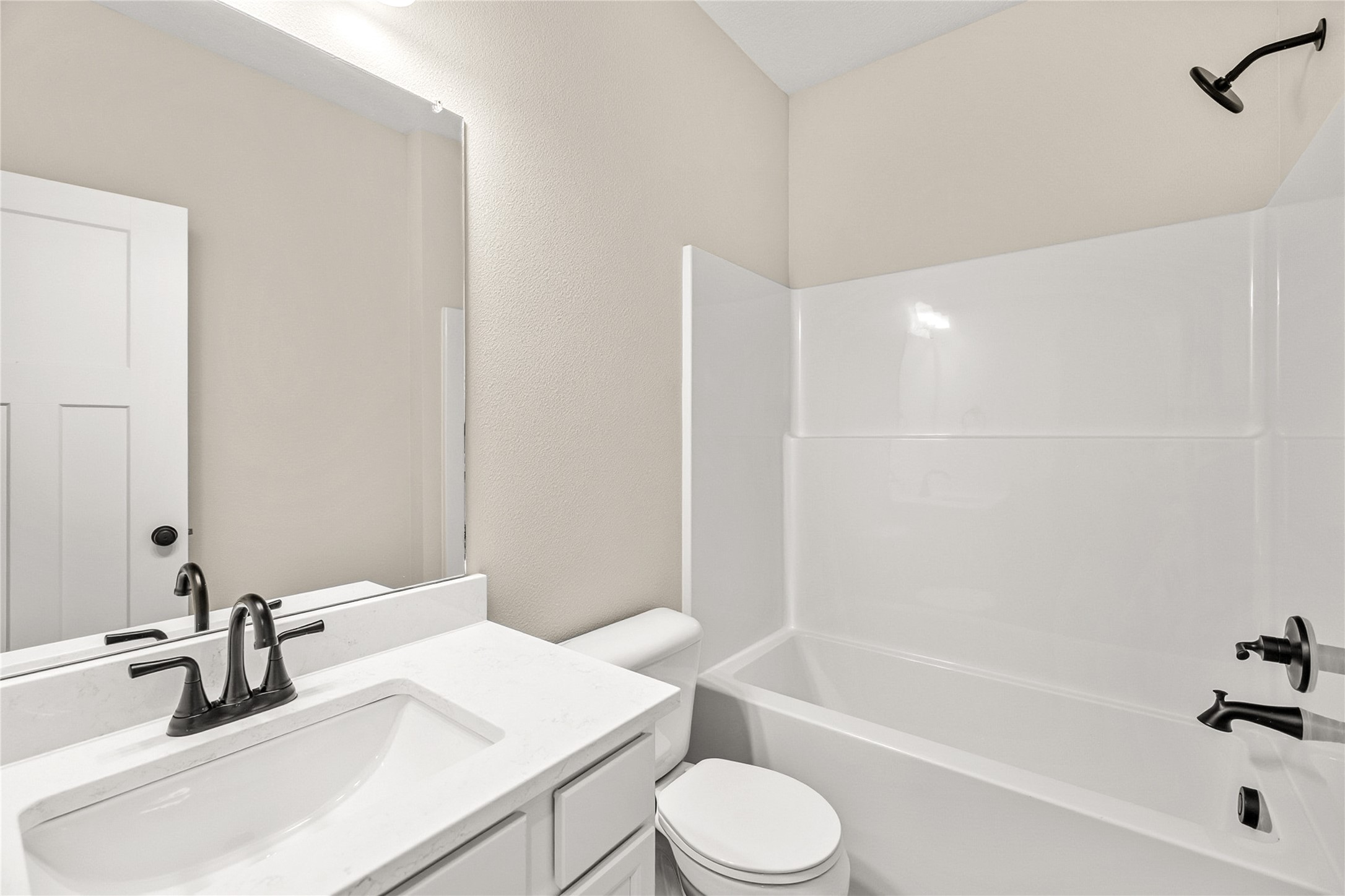 1380 Cedar Street Property Photo 13