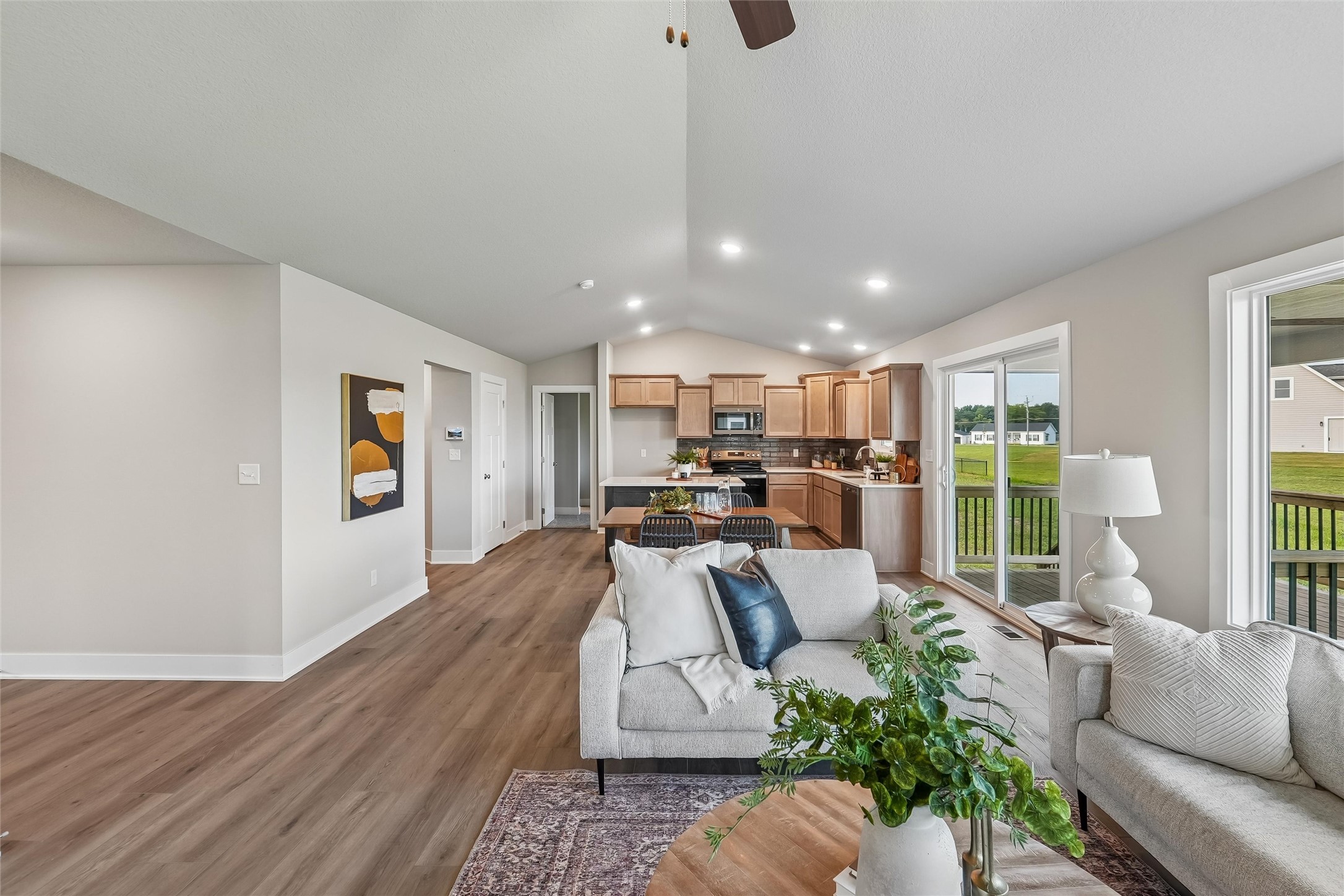 3400 Se Bannister Drive Property Photo 4