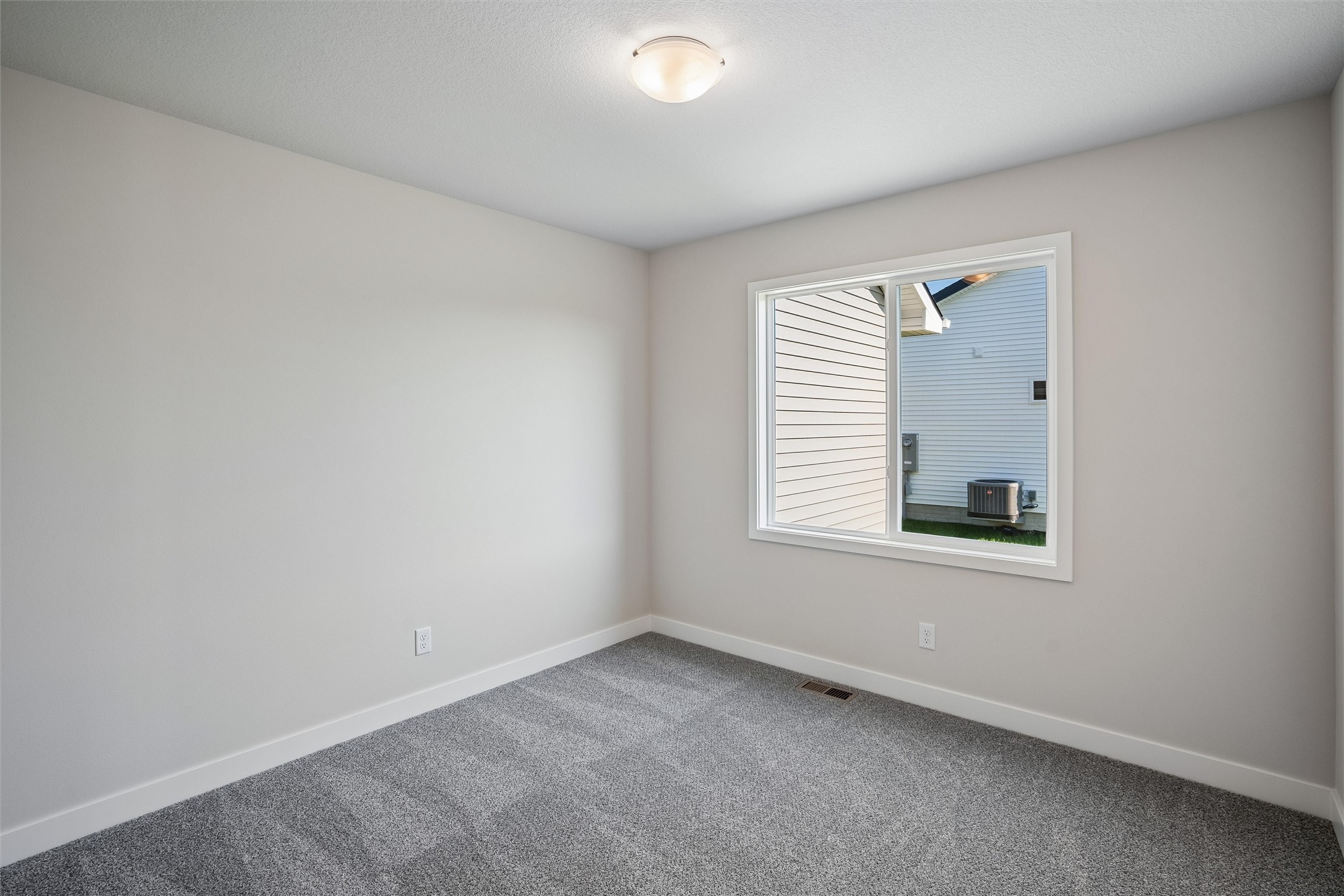 2407 Chestnut Street Property Photo 9