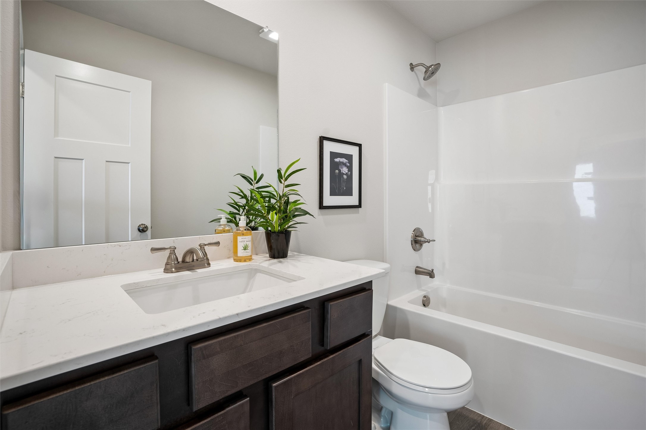 2407 Chestnut Street Property Photo 13